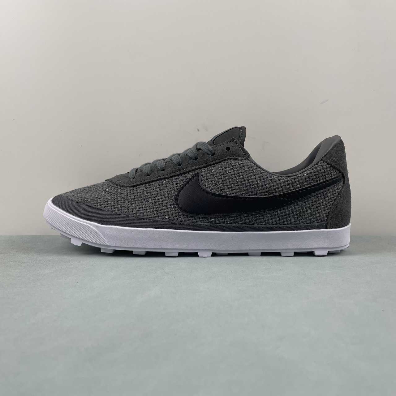 Nike Astro Grabber - Image 3