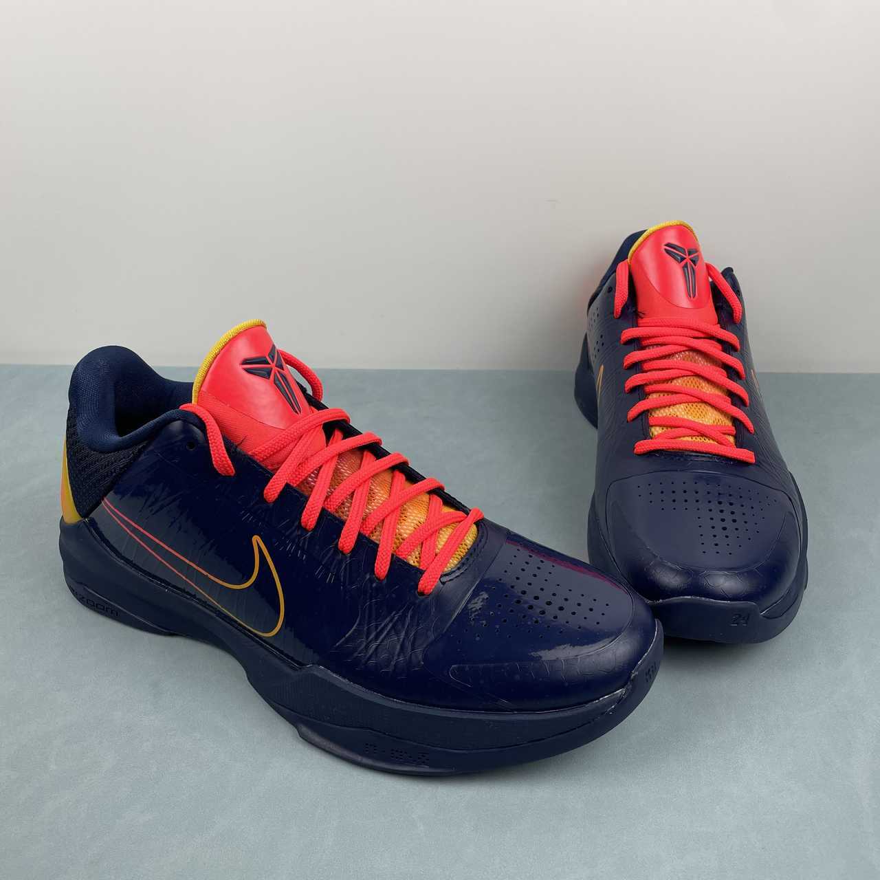 Nike Kobe V - Image 2