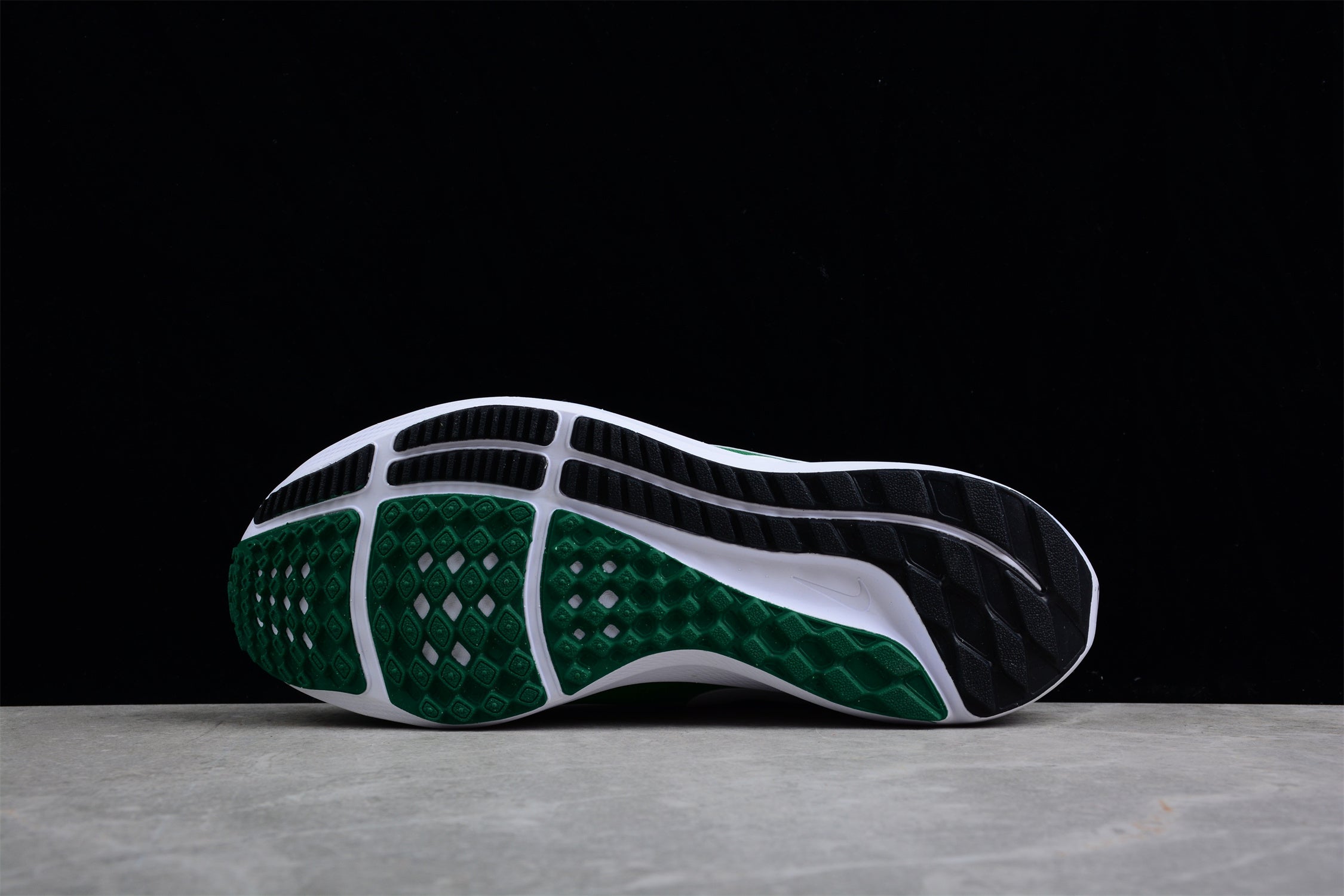 Nike Zoom Pegasus 39 'Oregon Track Club' - Image 5