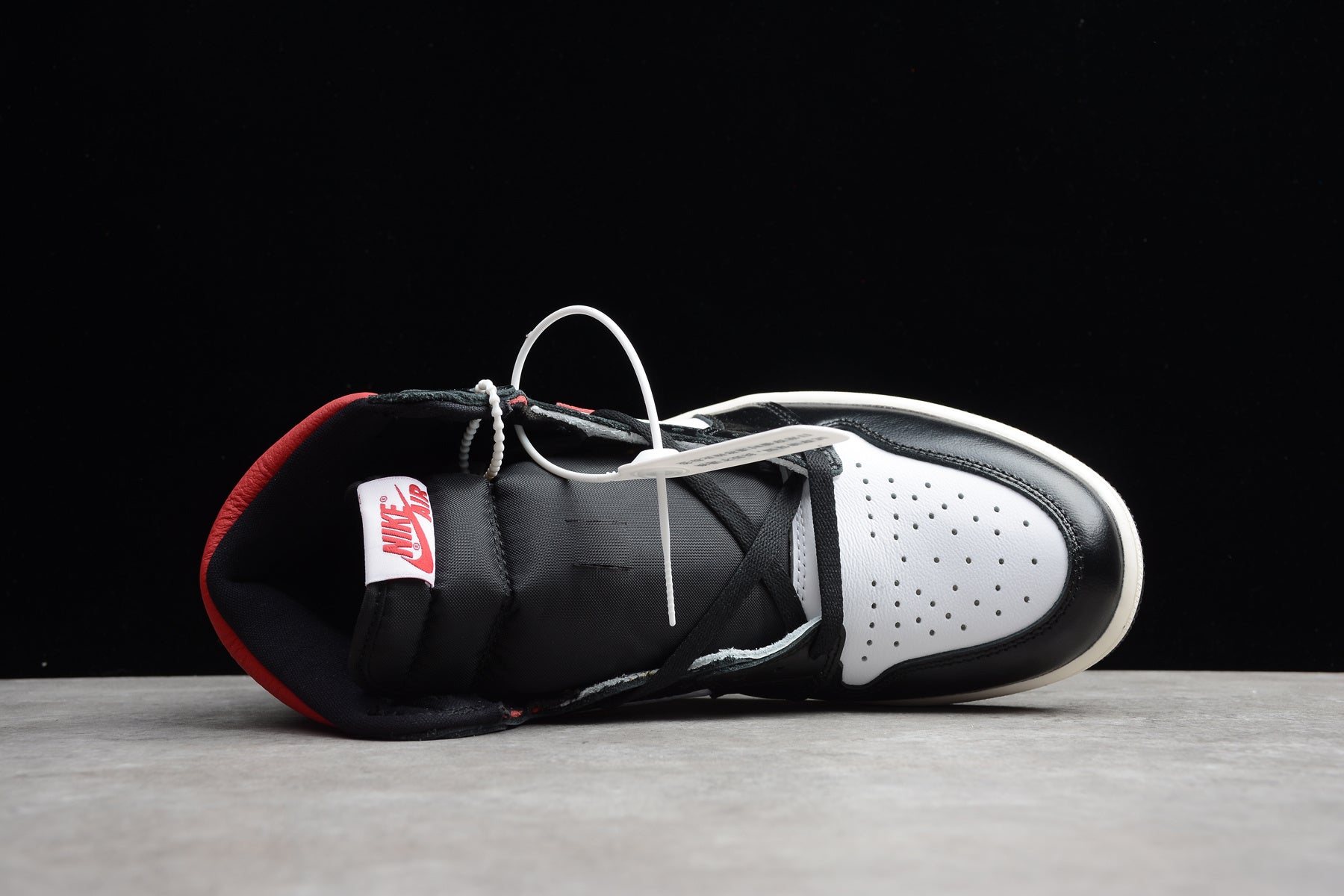 Air Jordan 1 Retro High OG (R40 CJ Premium Version) - Image 9