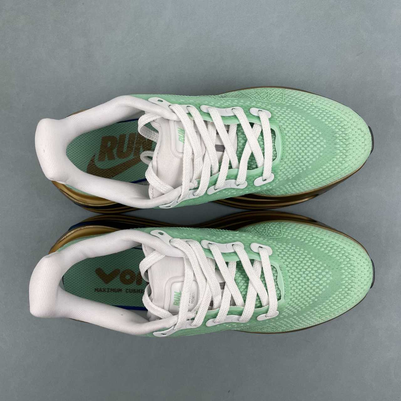 NIKE Vomero Premium - Image 3