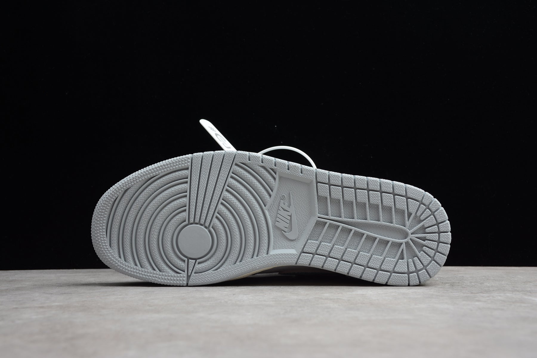 Air Jordan 1 Retro High OG — (R40 CJ Premium Version) - Image 6