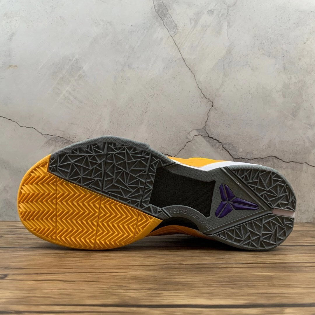 Nike Zoom Kobe 4 PROTRO - Image 2