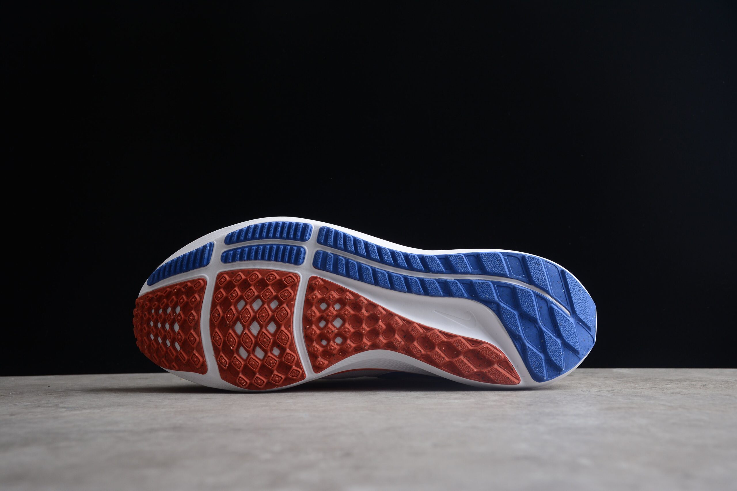 Air Zoom Pegasus 39 'USATF' - Image 3