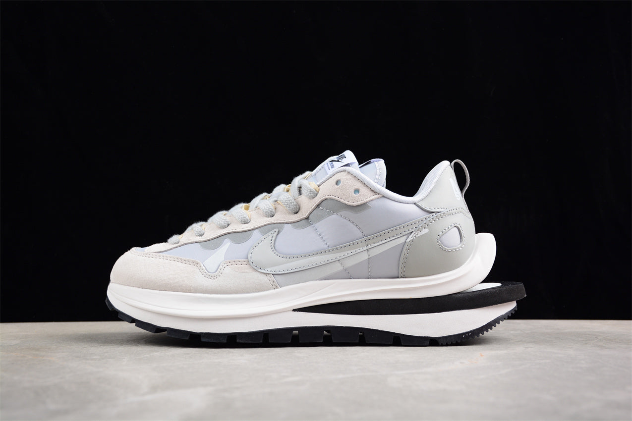 Sacai x Nk VaporWaffle 3.0 DD1875-108 - Image 3