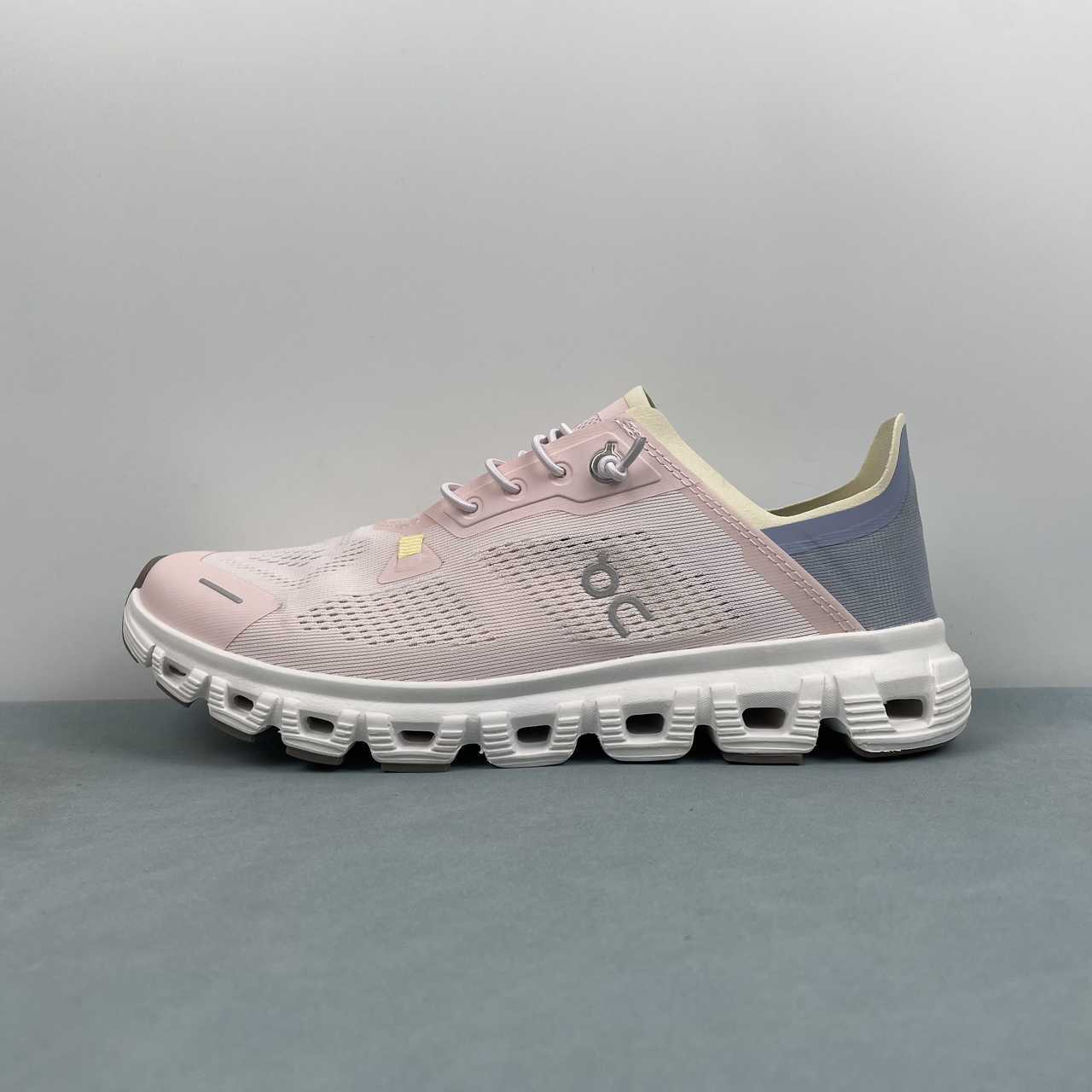 On Cloud 6 Coast - Image 2