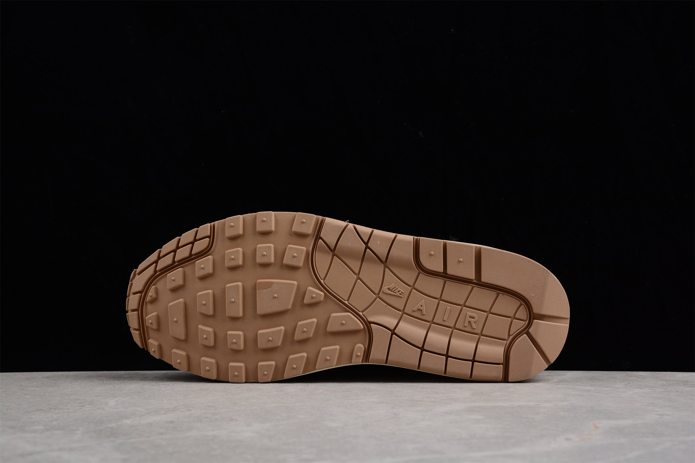 Concepts x Nike Air Max 1 DN1803-500 - Image 4