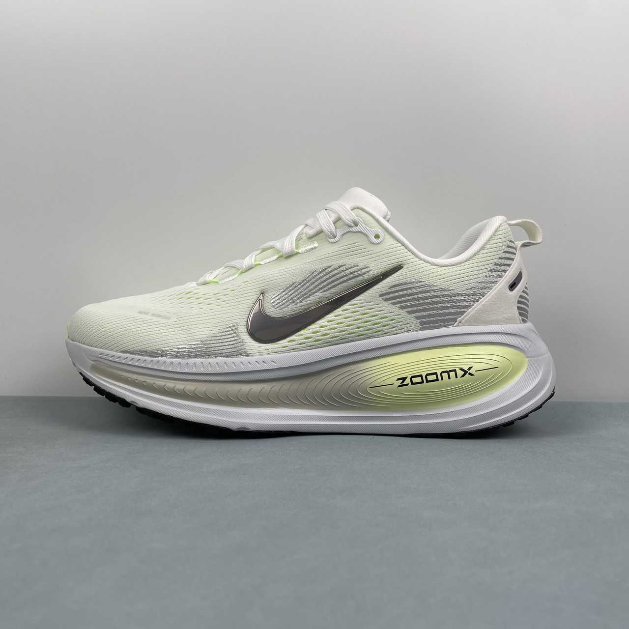 Nike Zoom Vomero 18 - Image 2