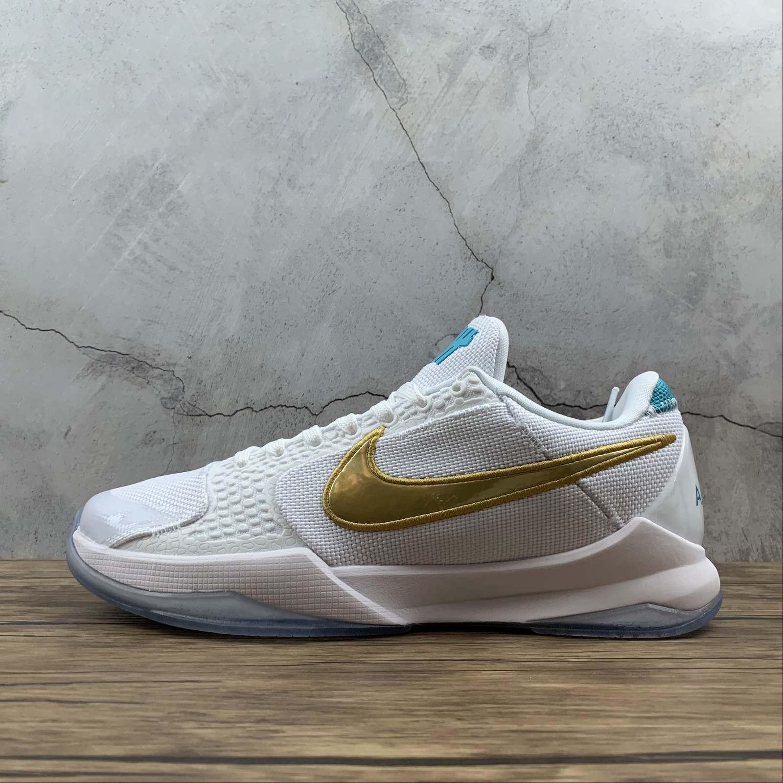Nike Zoom Kobe 4 PROTRO - Image 3