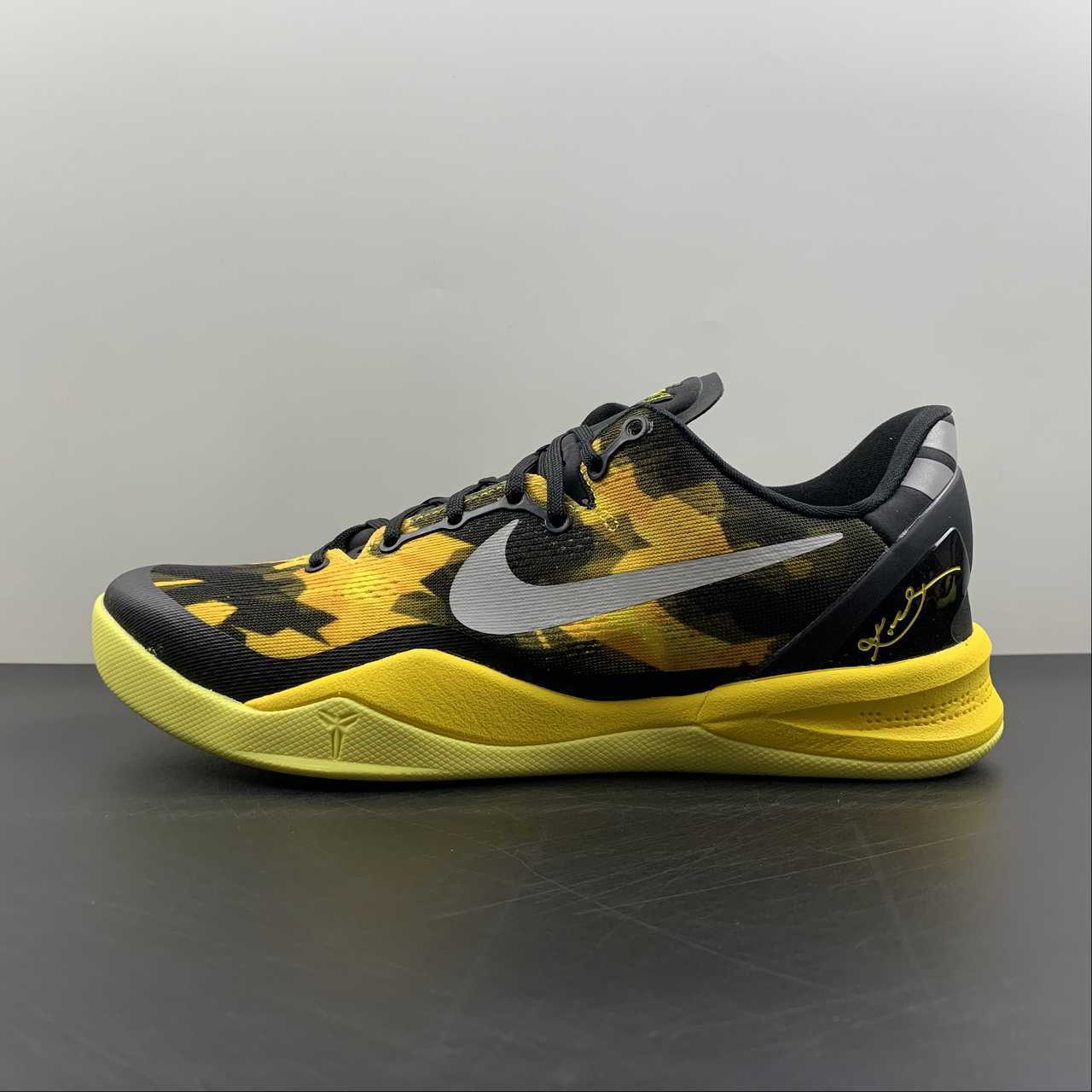Nike Kobe shoes - Image 3