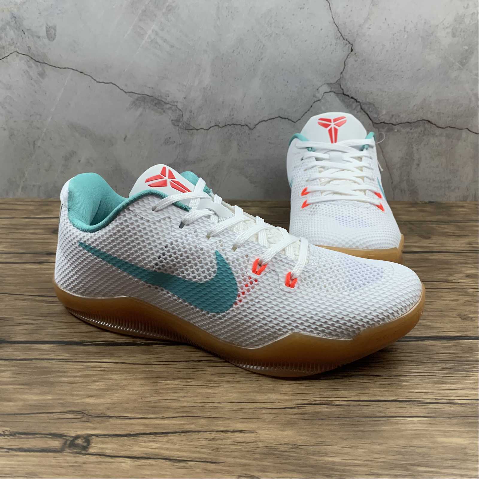 Kobe PROTRO 836184-103 - Image 2