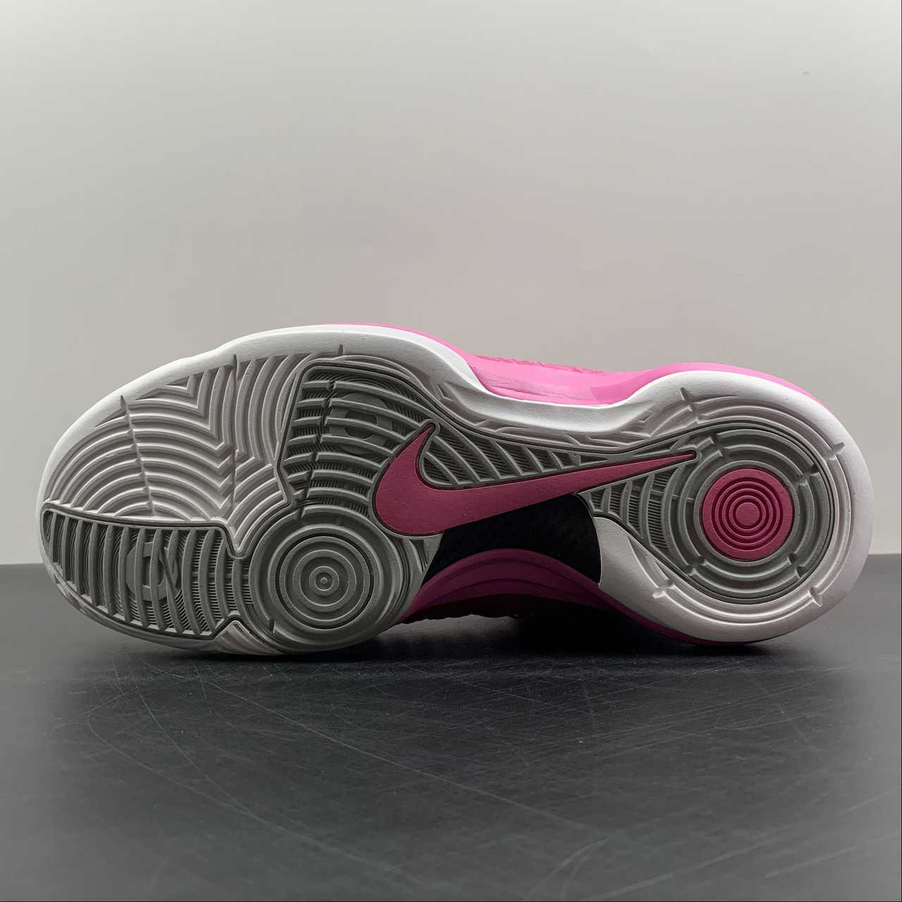 Nike Hyperdunk 2013 'Think Pink' - Image 5