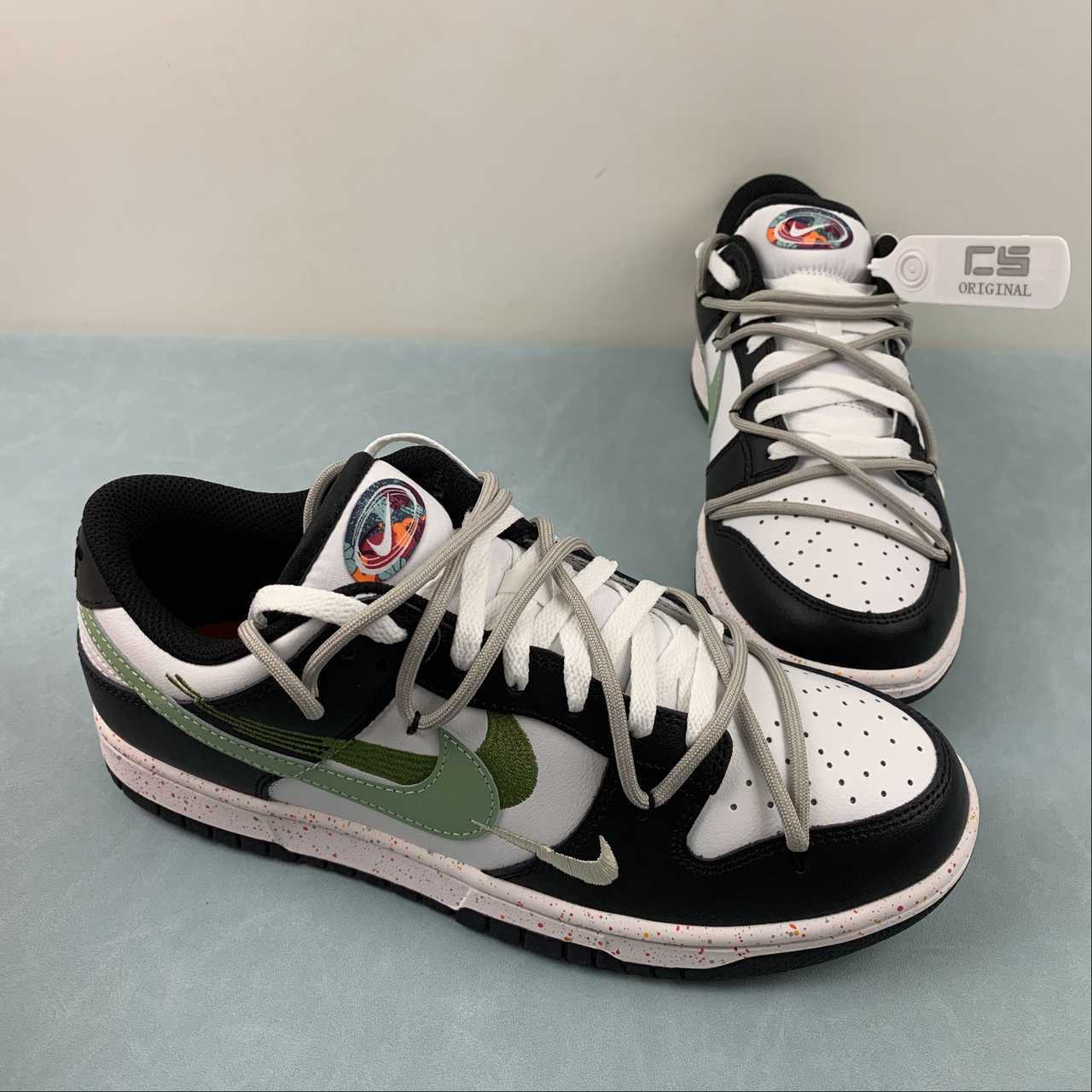 Nike Nike SB Dunk Low Shoes - Image 5