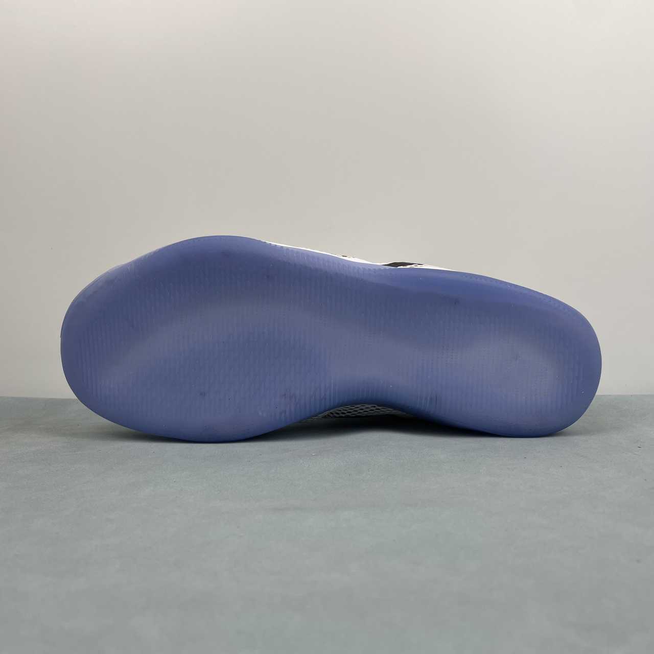 Nike Kobe IX - Image 5