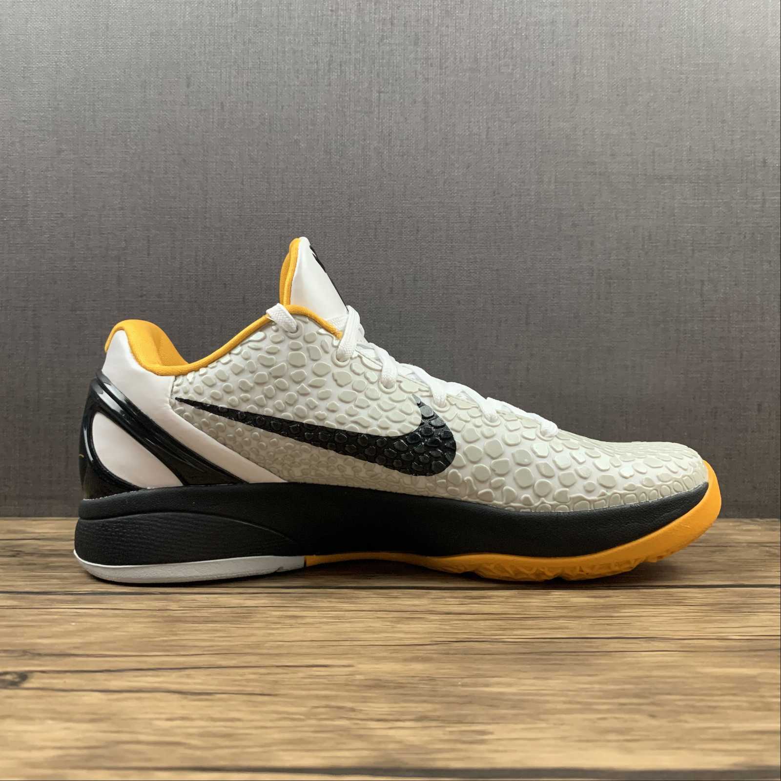 Zoom Kobe CW2190-100 - Image 2