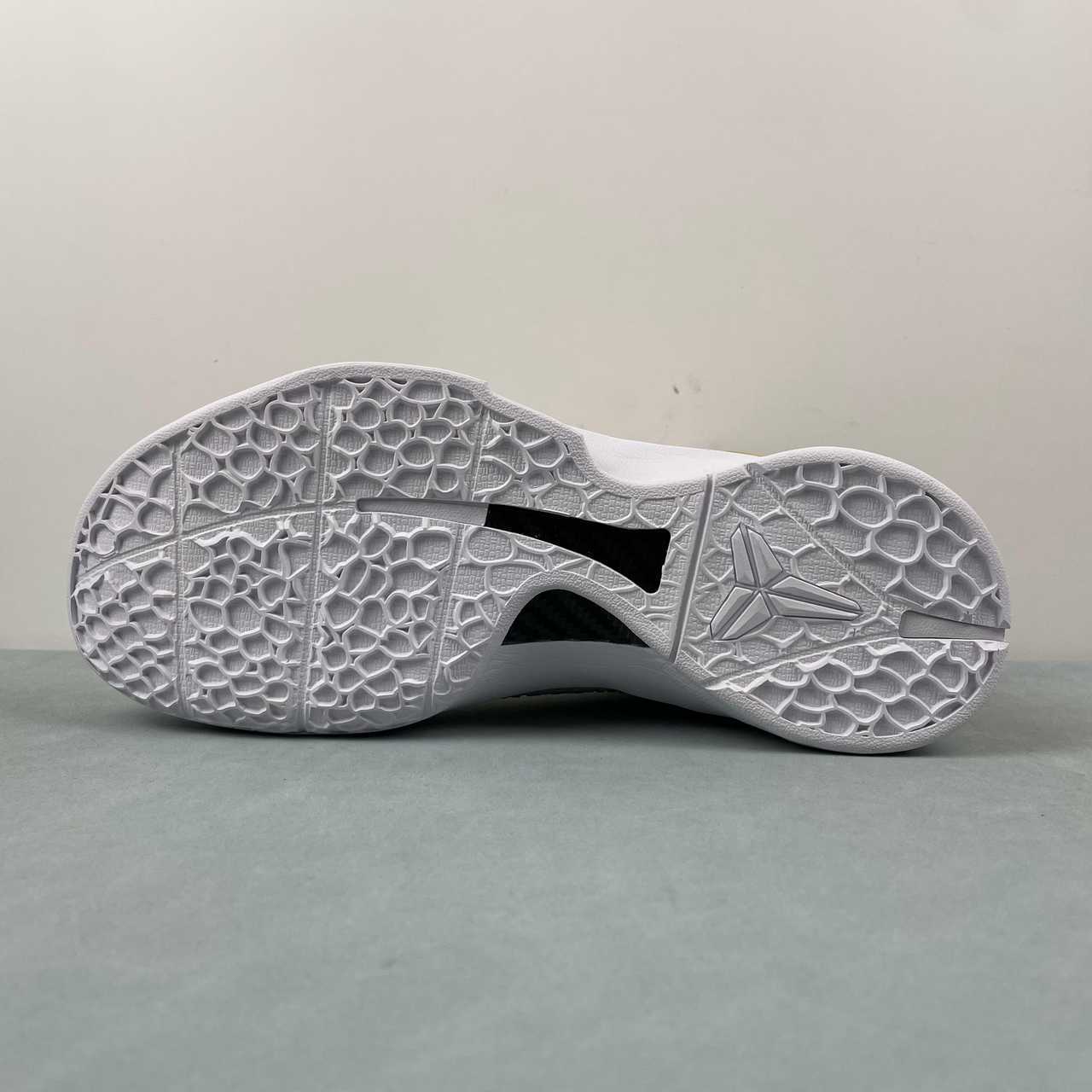 Nike Kobe - Image 3
