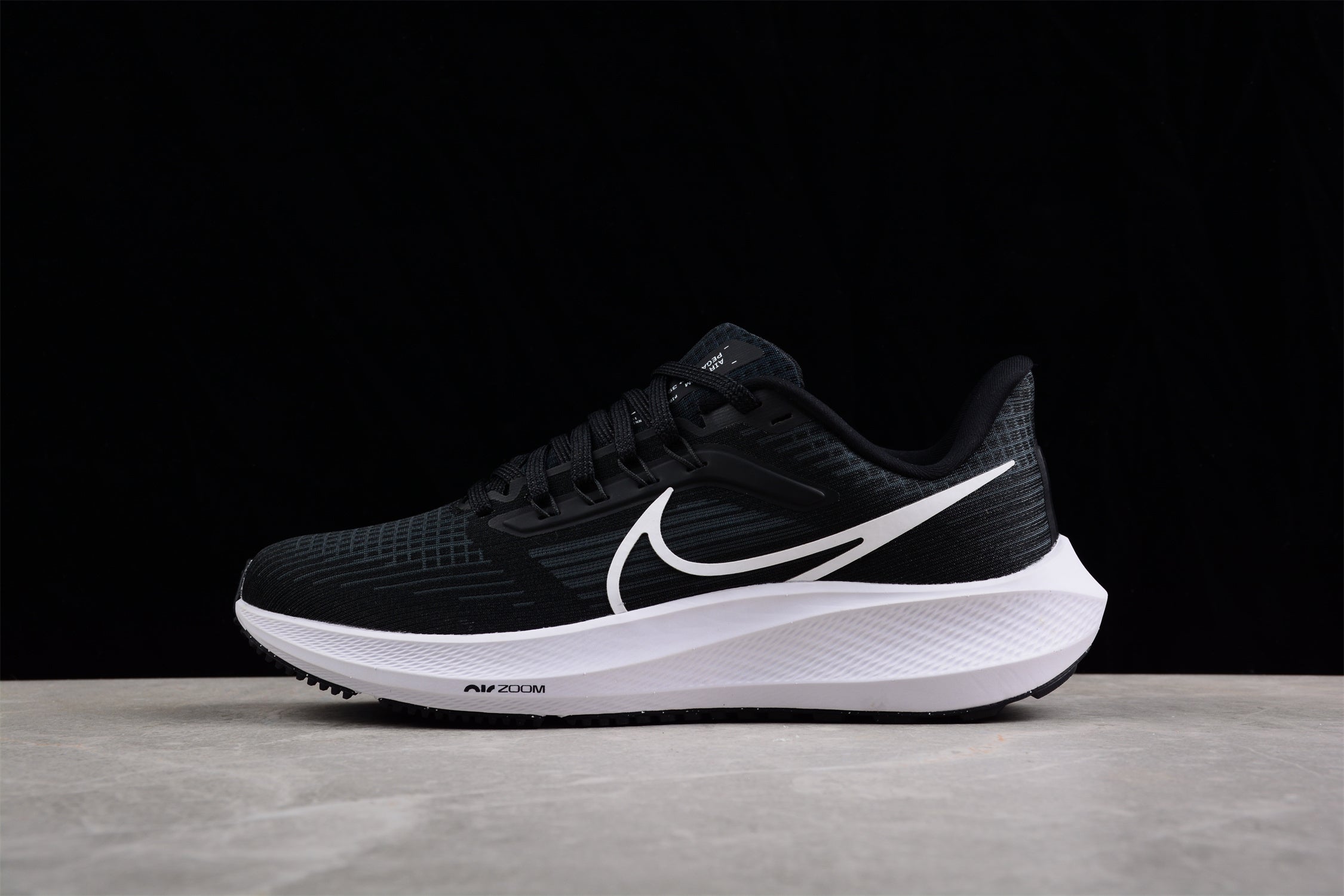 Nike Zoom Pegasus 39 Black White - Image 2