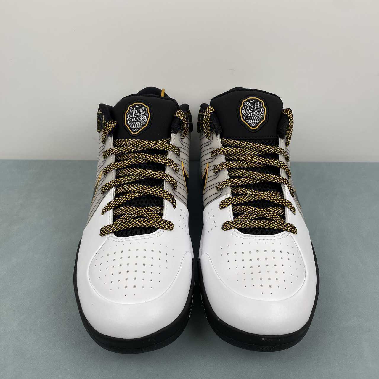 Nike Kobe IV - Image 3