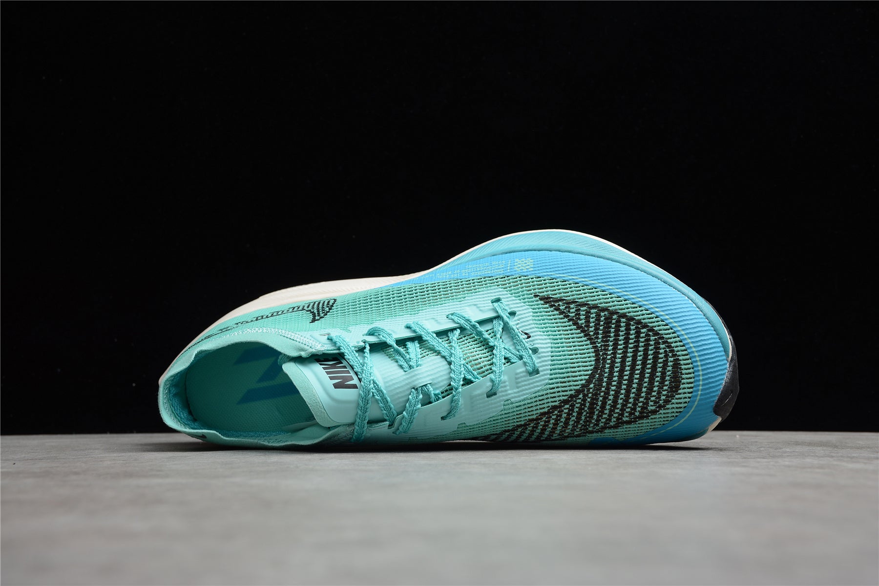 Nike Air ZoomX Vaporfly NEXT - Image 3