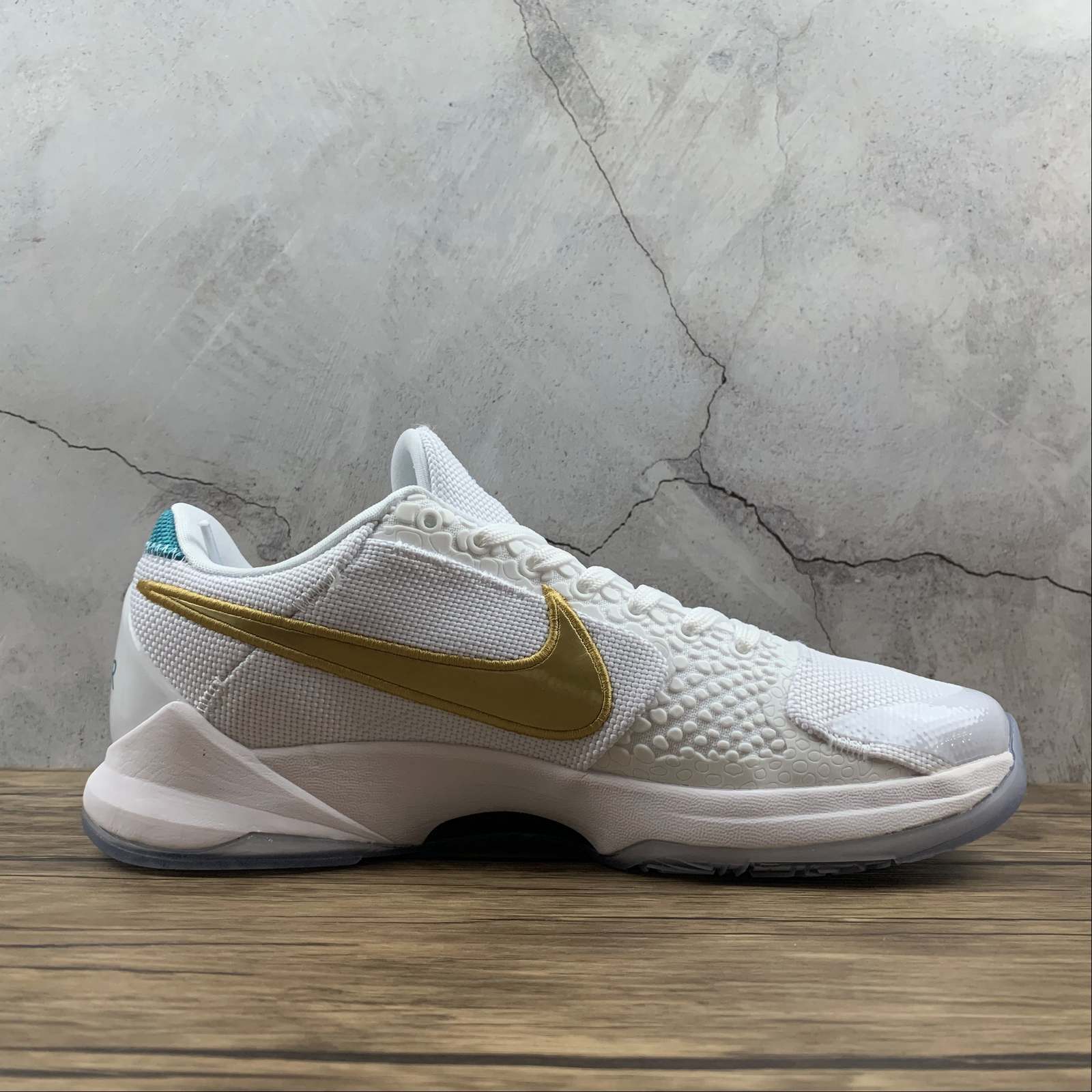 Nike Zoom Kobe 4 PROTRO - Image 2