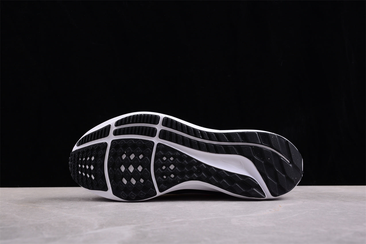 Nike Air Zoom Pegasus 40 - Image 5