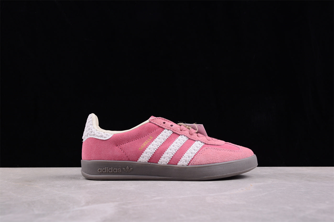 AD Gazelle Indoor IF1809