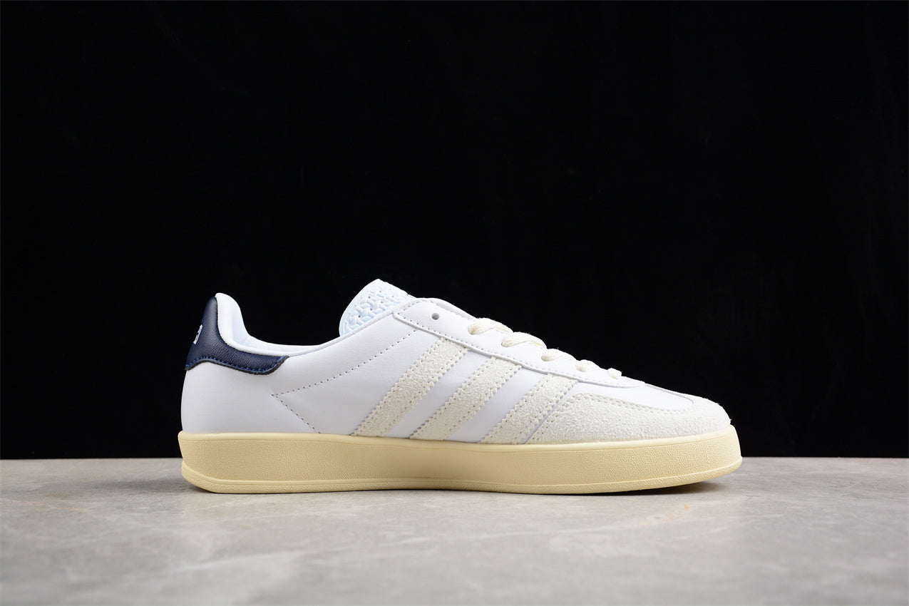AD Gazelle Indoor ร KITH IE2572