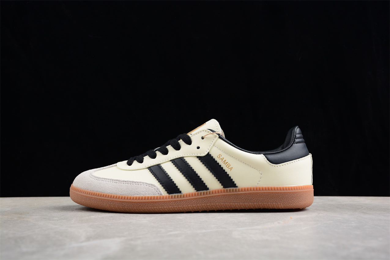 AD Gazelle Indoor Trainers ID0478 - Image 2