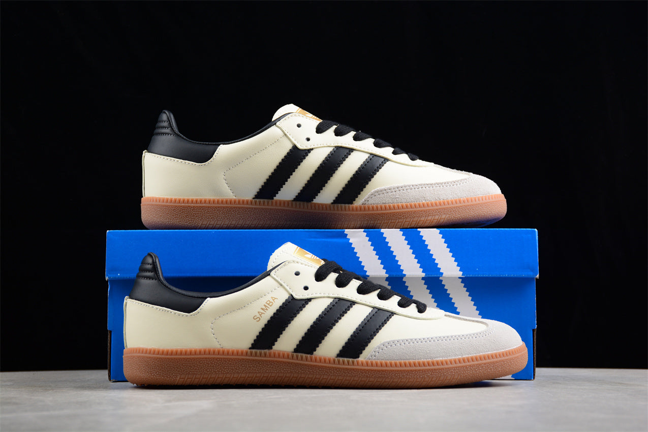 AD Gazelle Indoor Trainers ID0478 - Image 5