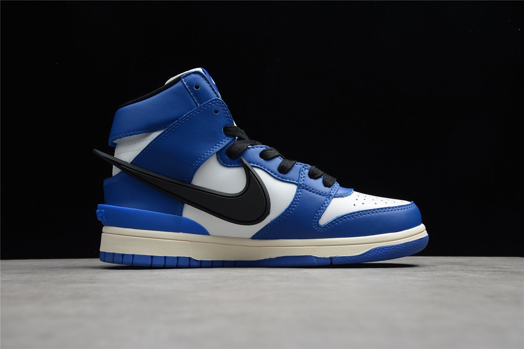 AMBUSH x NK Dunk Hi “Deep Royal Blue” CU7544-400