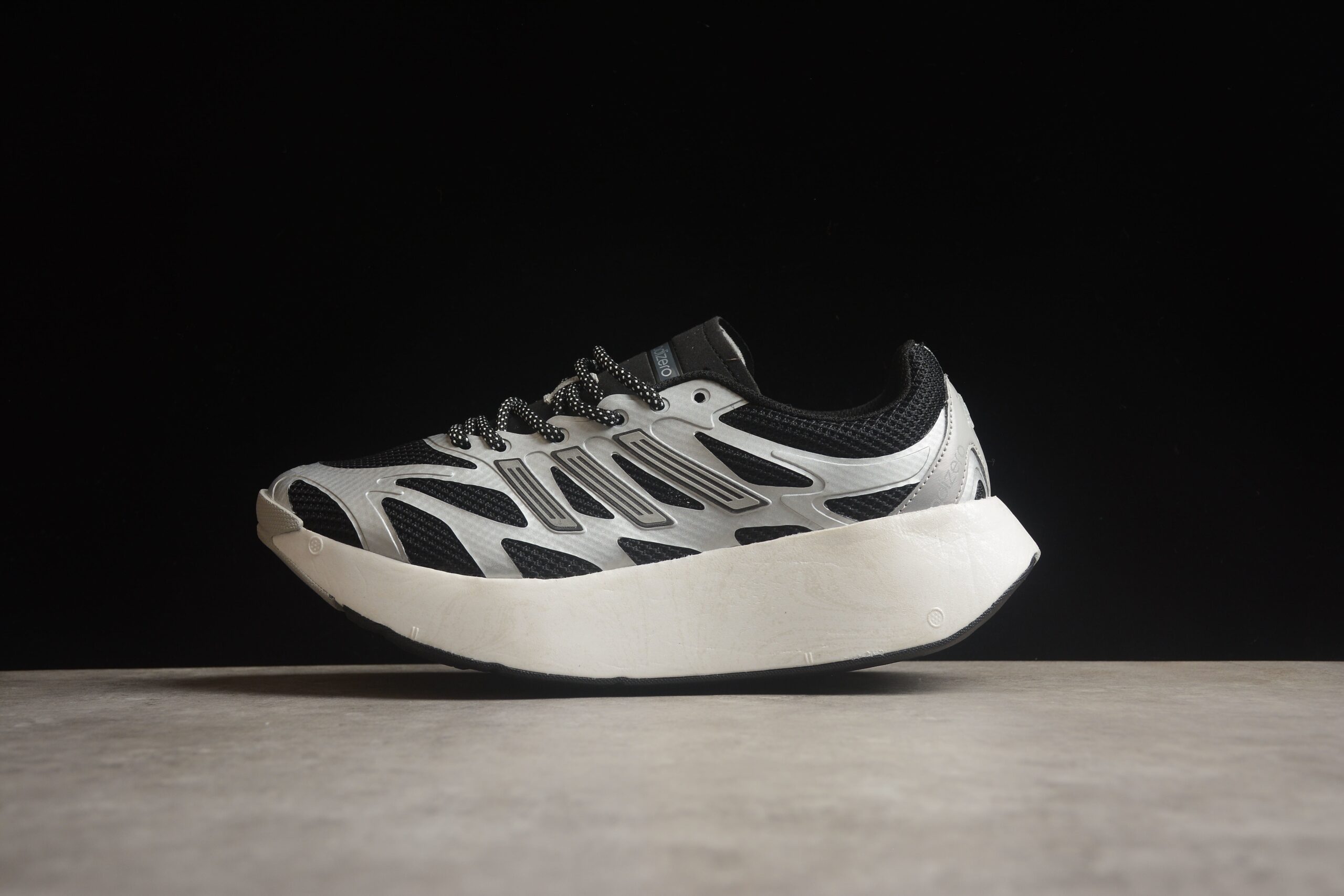 Ad Adizero Aruku JQ5658 - Image 3