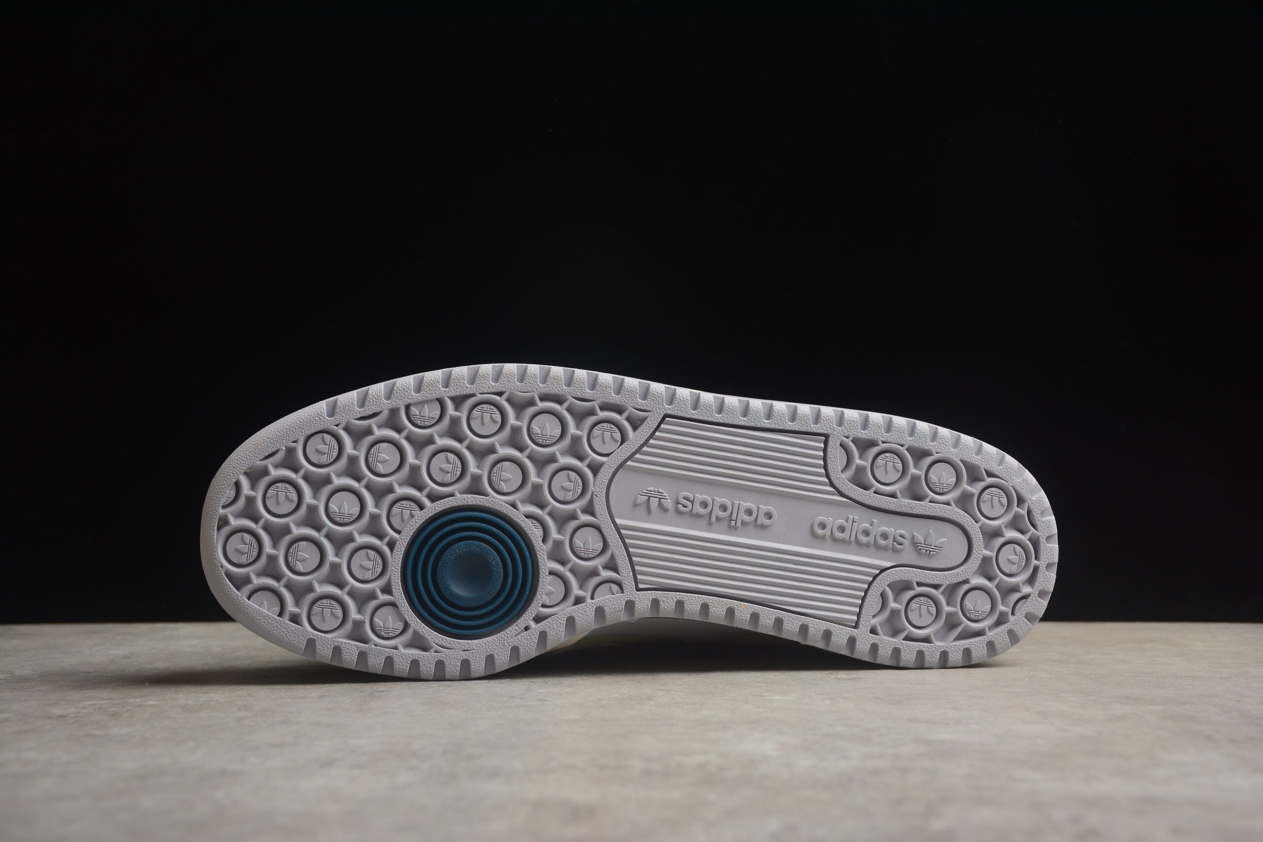 Ad Forum 84 Low ID6263 - Image 6