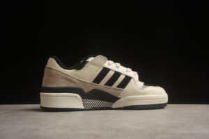 Ad Forum 84 Low IG3901