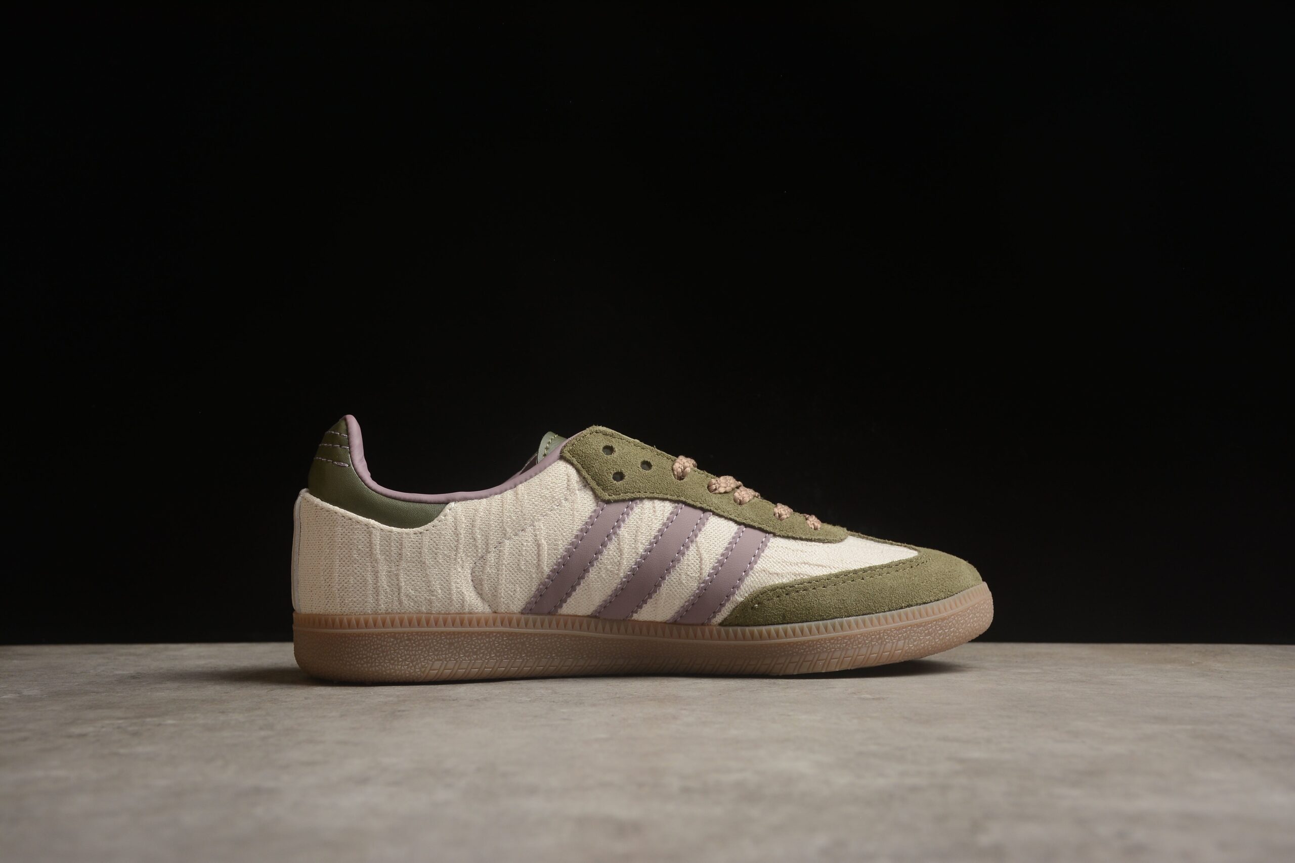 Ad Gazelle Indoor JP5675