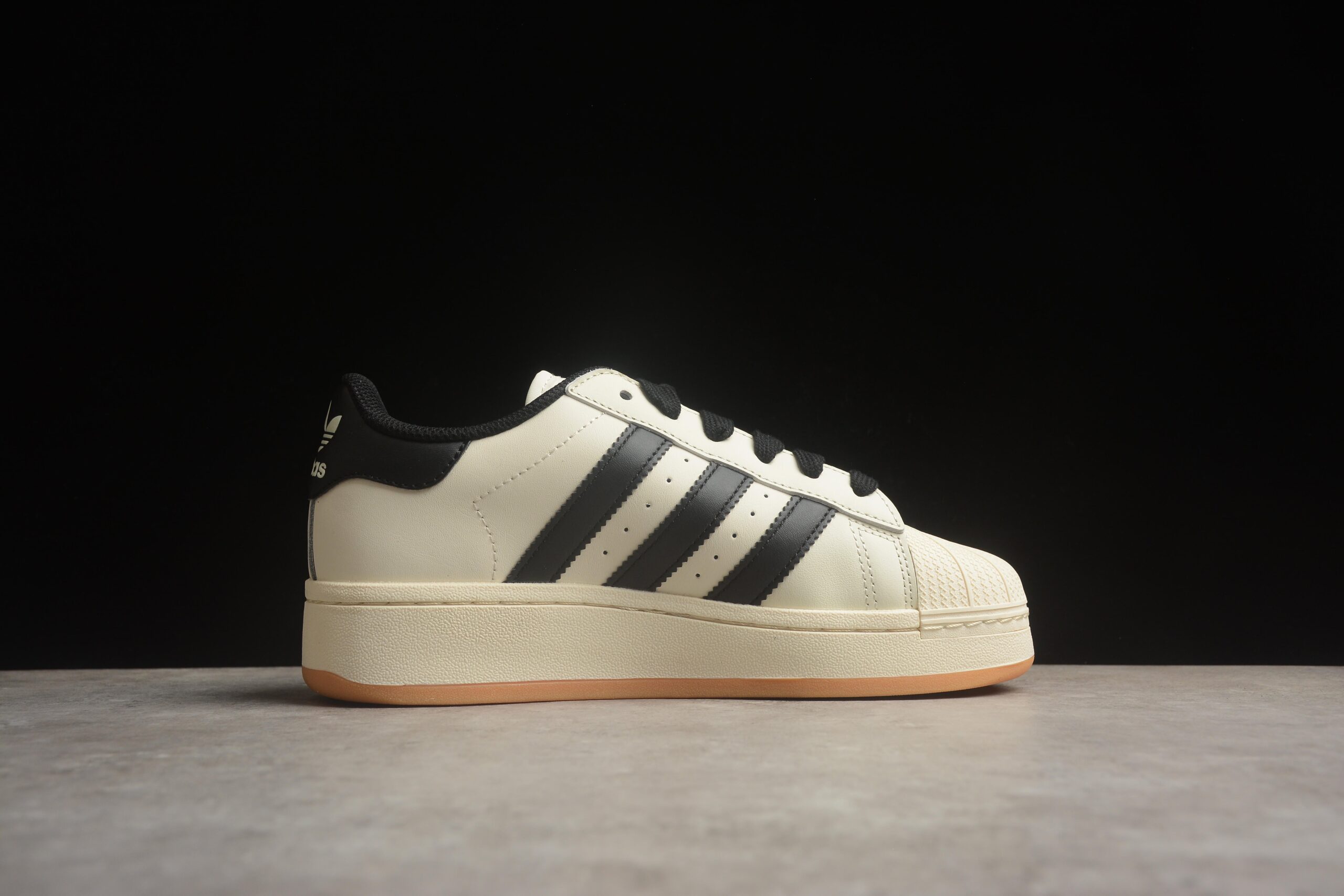 Ad Originals Superstar XLG ID5698