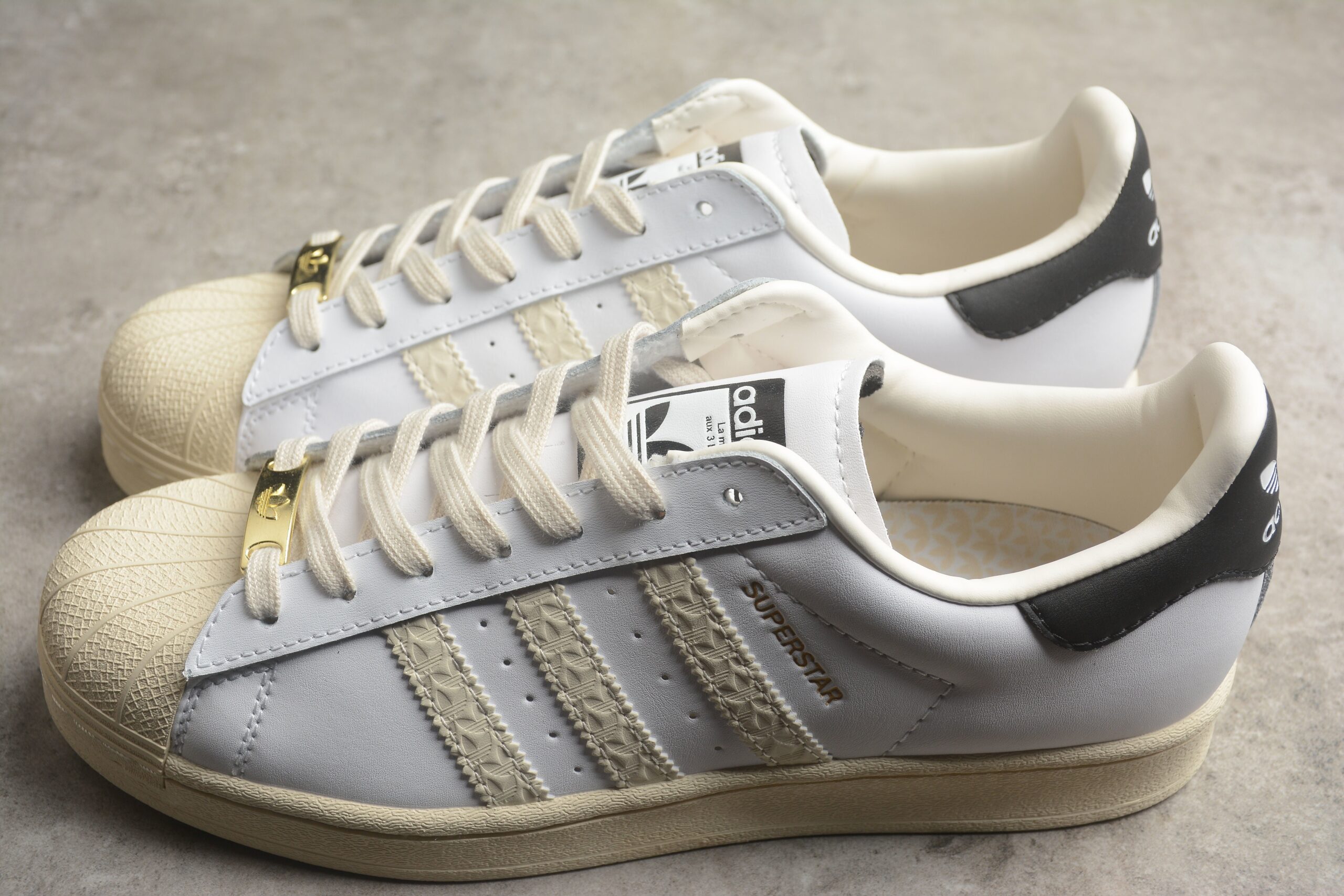 Ad Superstar ID4675 - Image 2