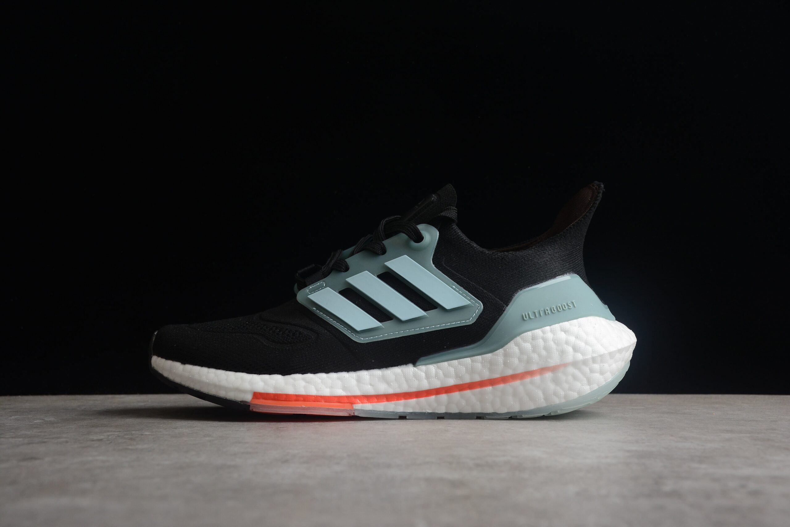 Ad Ultra Boost 22 Consortium GX3060 - Image 3