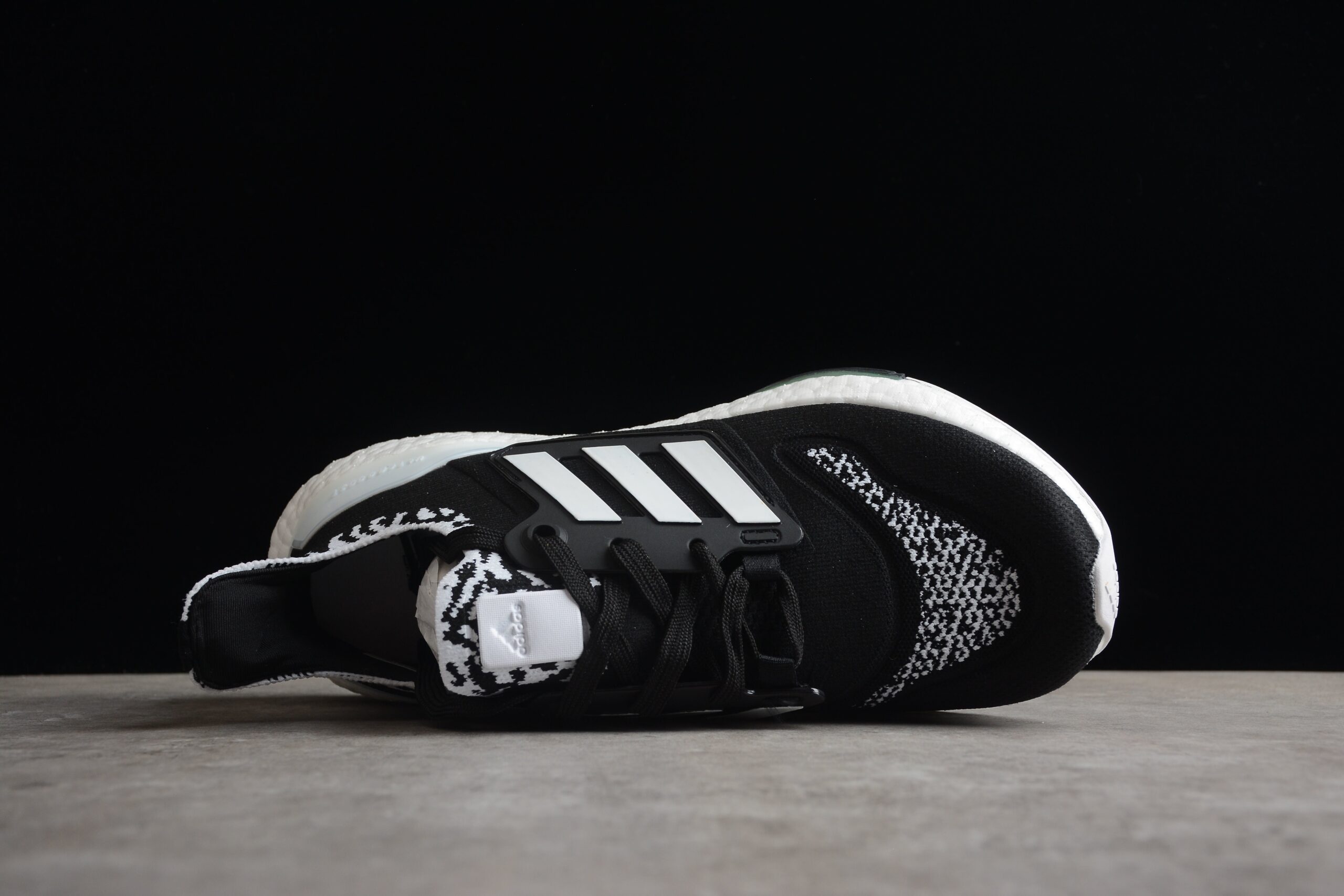 Ad Ultra Boost 22 Consortium GX8019 - Image 5