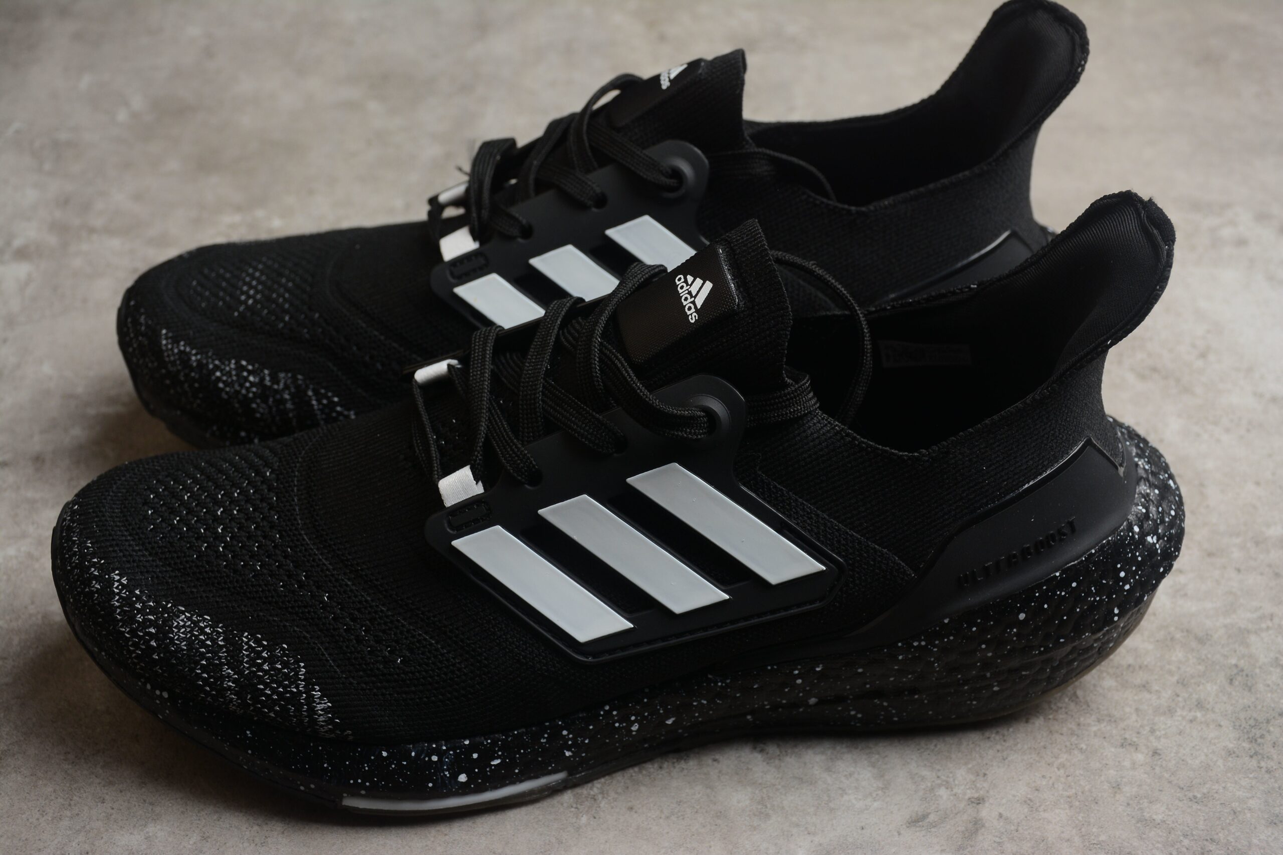 Ad Ultra Boost 22 Consortium HP3310 - Image 2