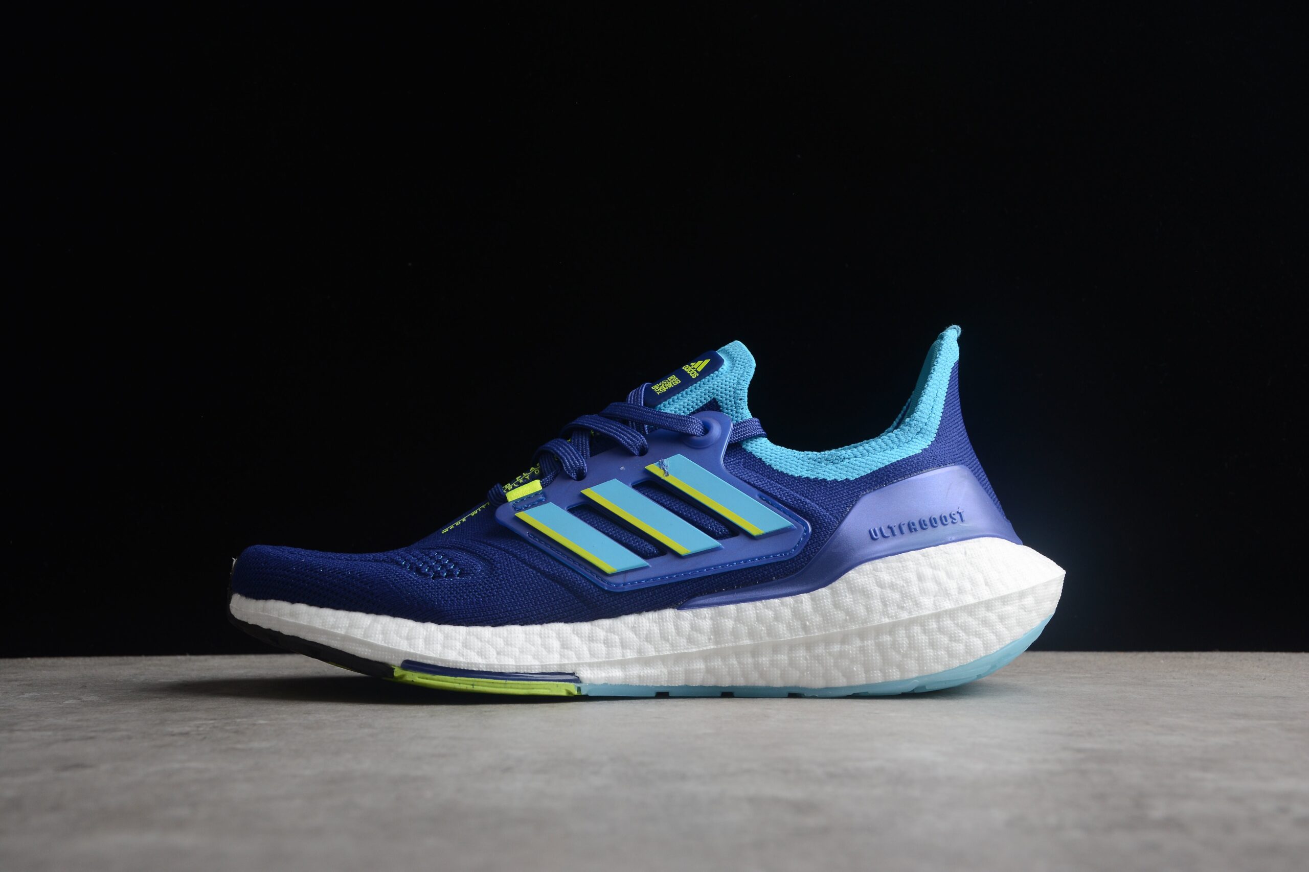 Ad Ultra Boost 22 Consortium LR GX9333 - Image 3