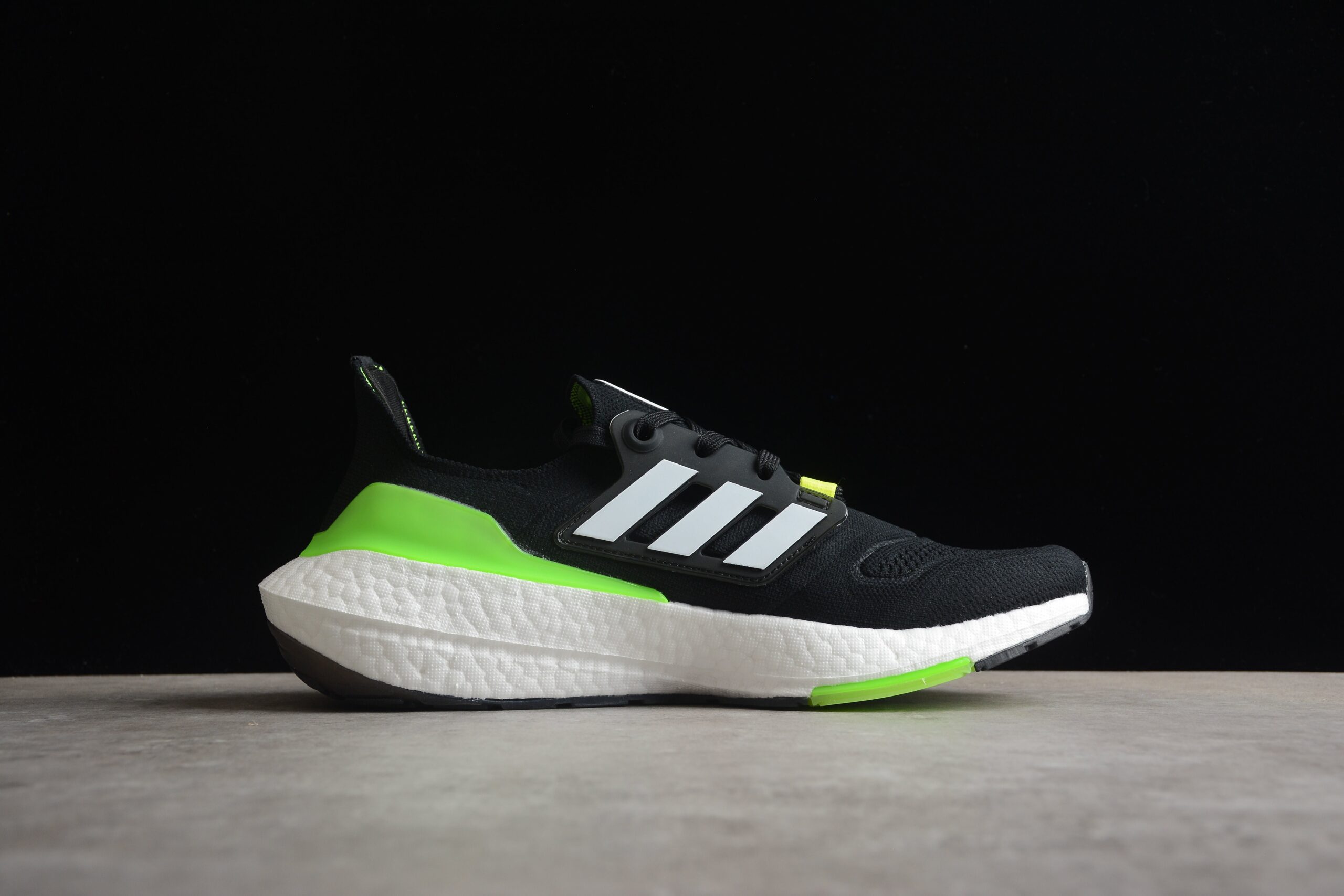 Ad Ultra Boost 22 "Made With Nature" GX6640