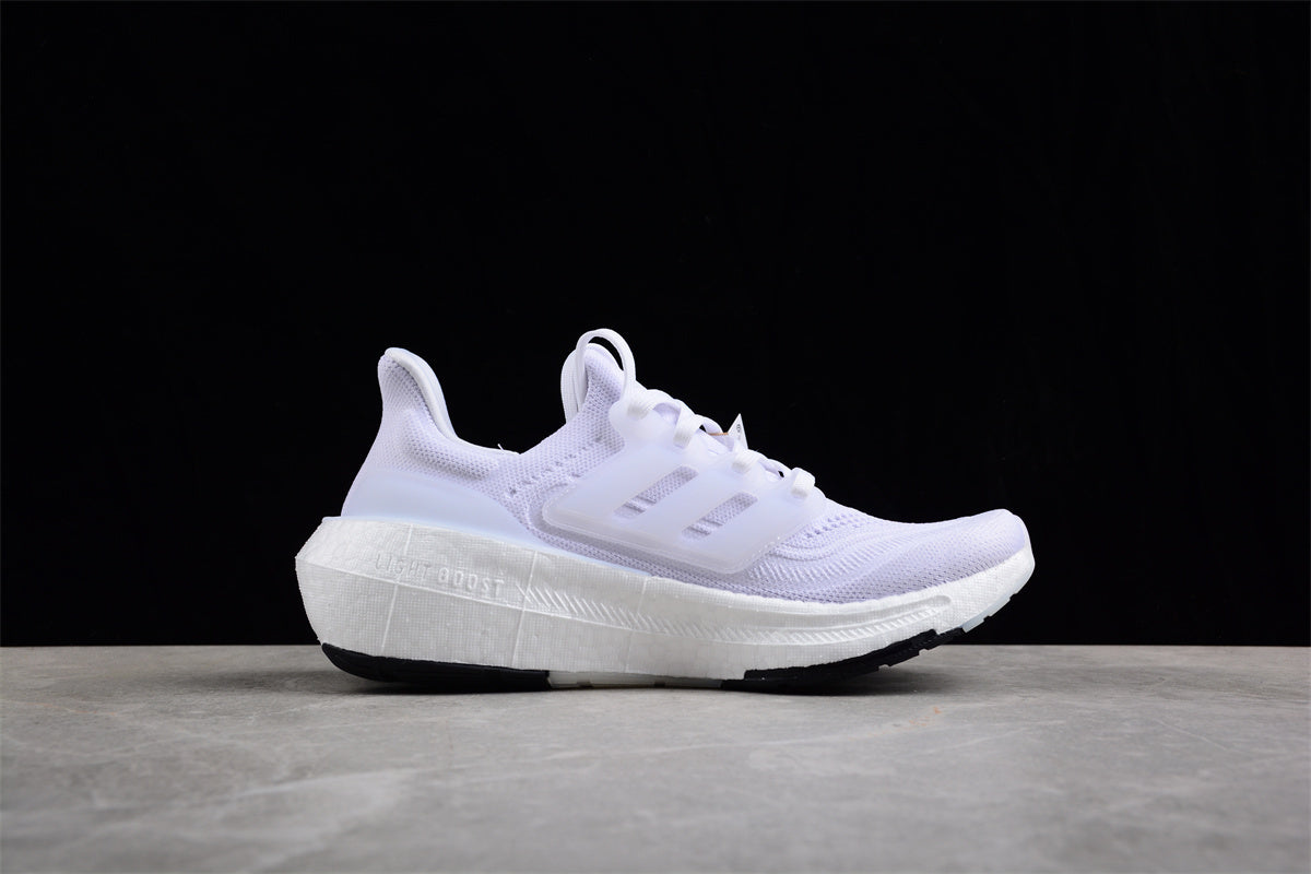 Ad Ultra Boost Light 23 GY9350