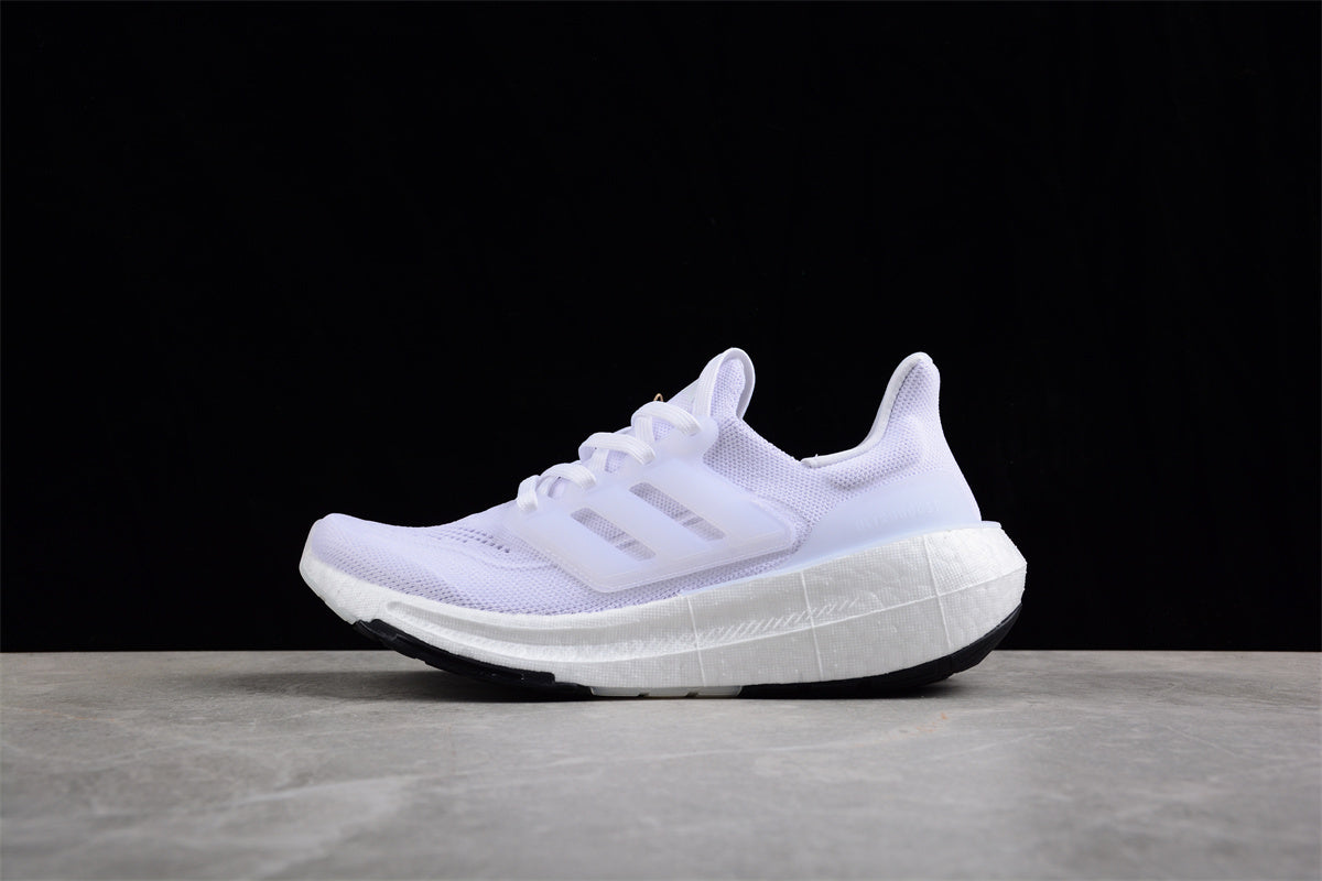 Ad Ultra Boost Light 23 GY9350 - Image 3