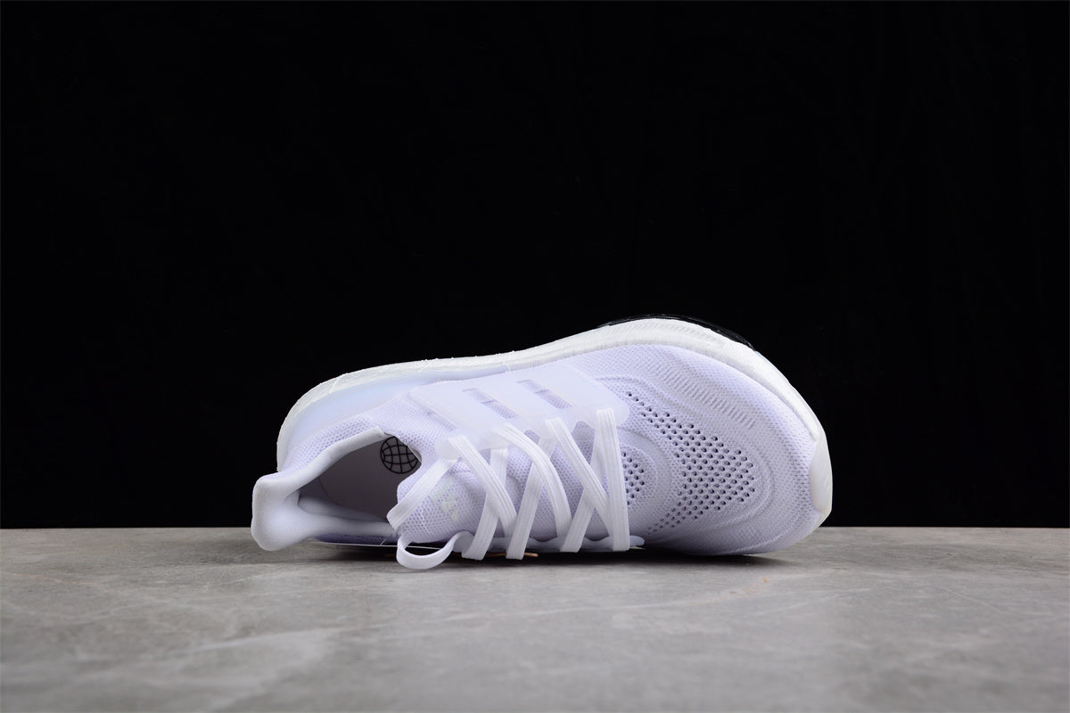 Ad Ultra Boost Light 23 GY9350 - Image 5