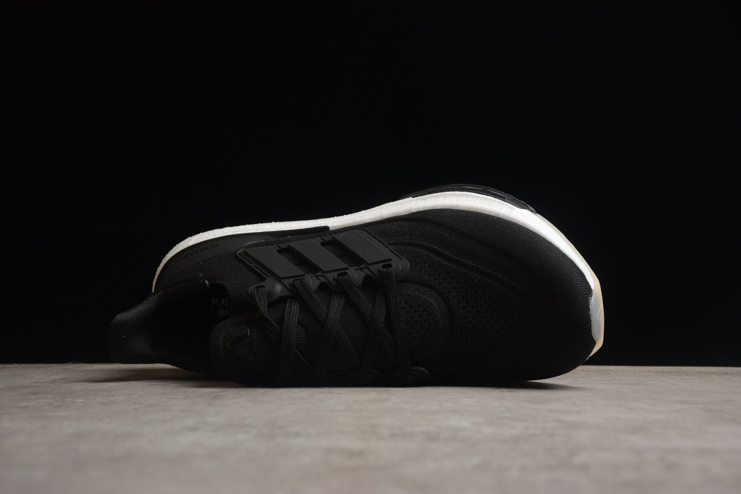 Ad Ultra Boost Light 23 GY9351 - Image 5