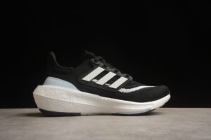 Ad Ultra Boost Light 23 HP9203