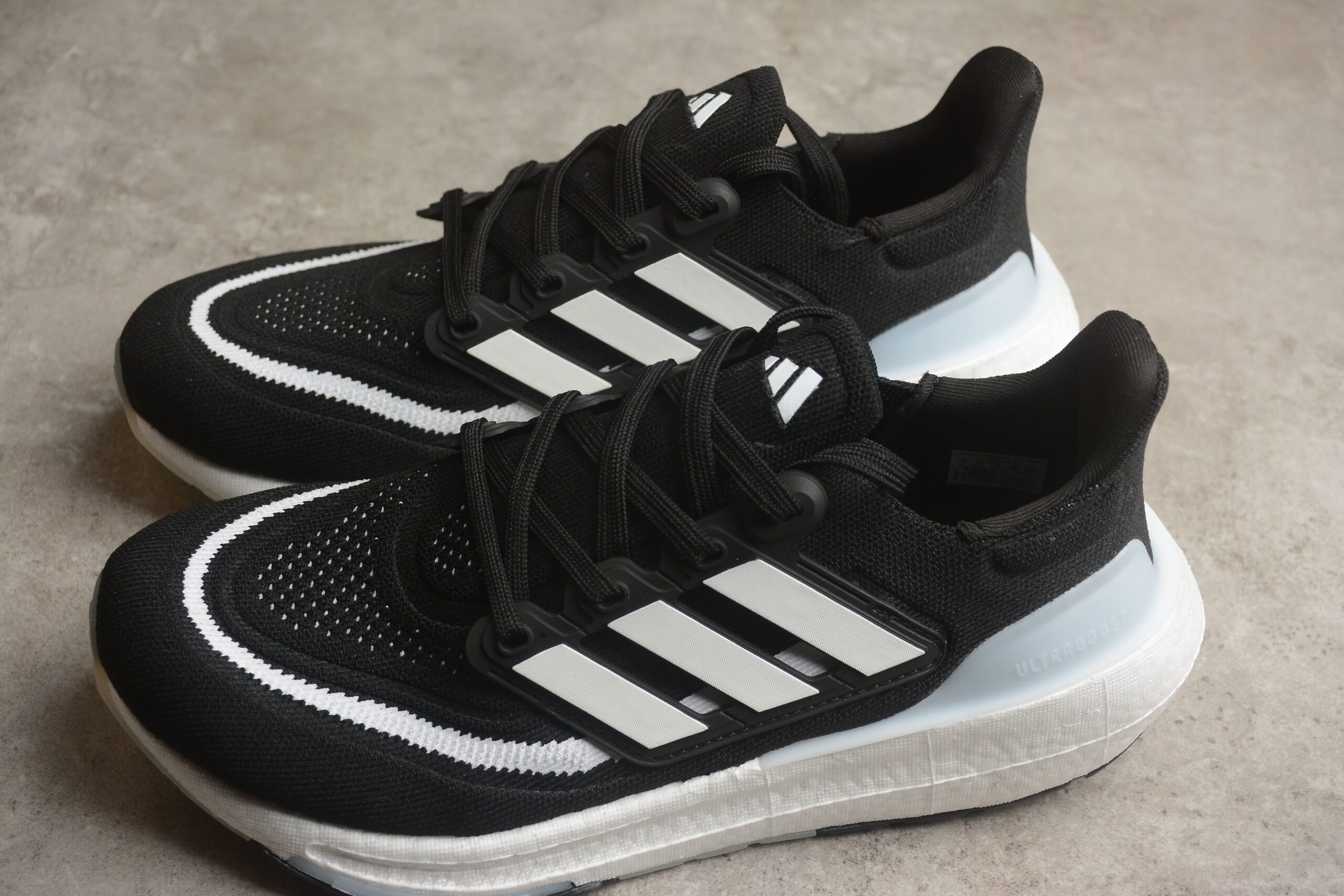 Ad Ultra Boost Light 23 HP9203 - Image 2