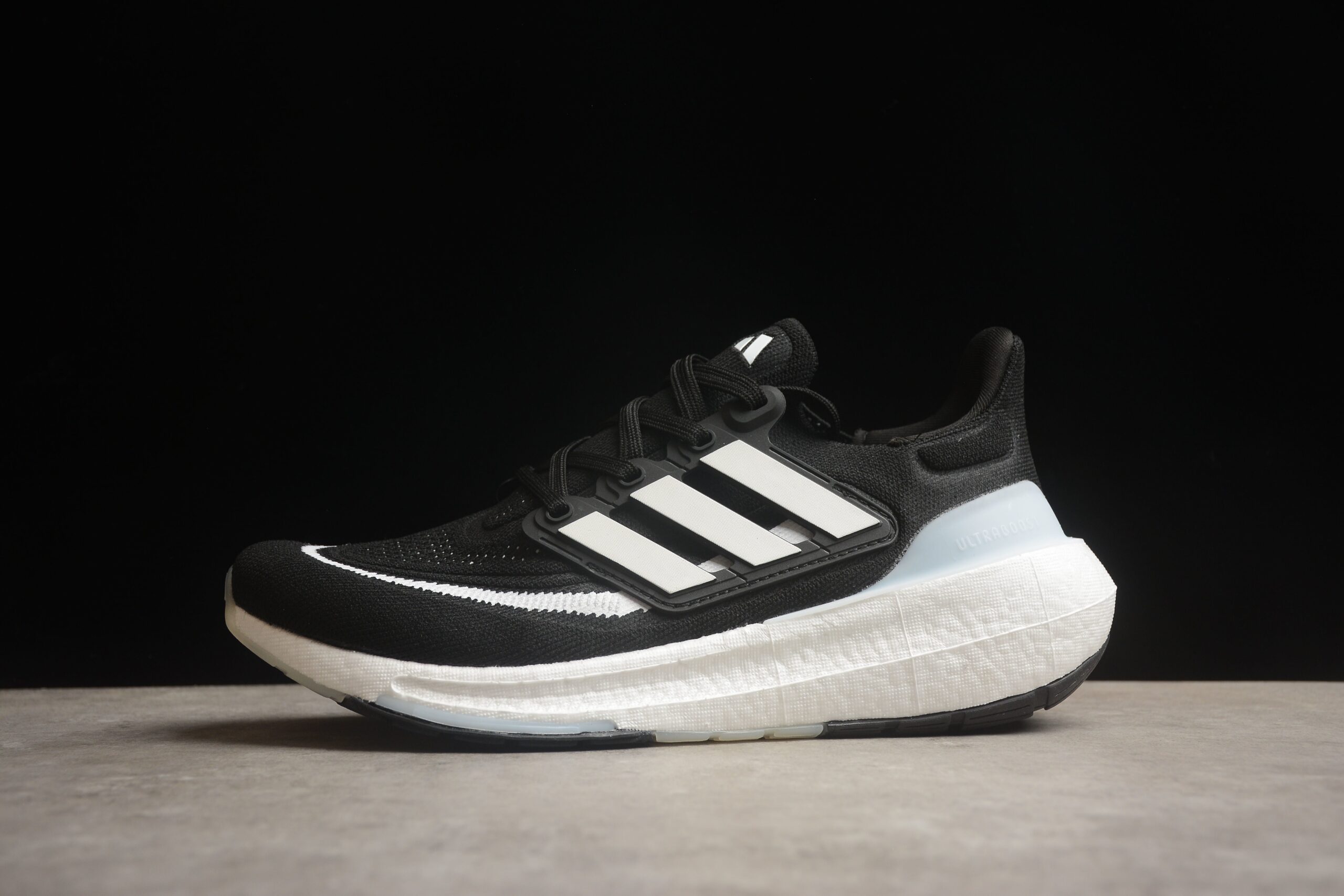 Ad Ultra Boost Light 23 HP9203 - Image 3