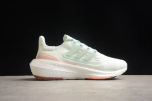Ad Ultra Boost Light 23 HQ6338
