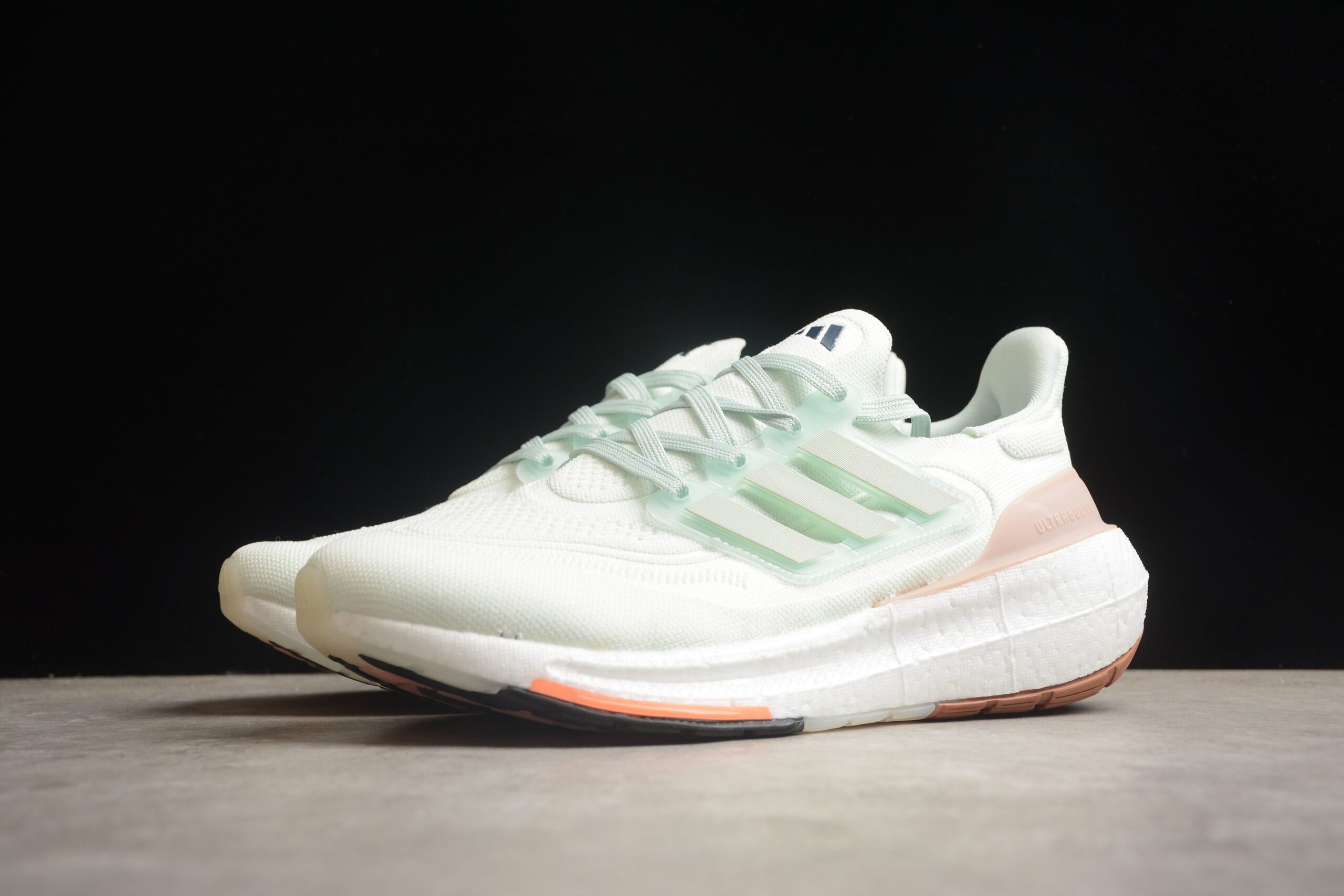 Ad Ultra Boost Light 23 HQ6338 - Image 4